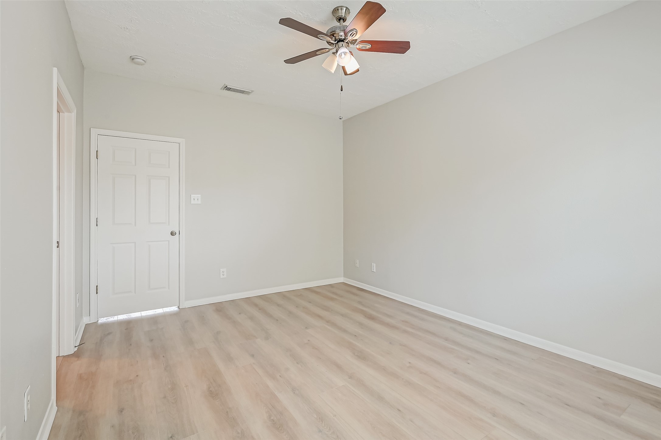 717 Cedarwood Property Photo 31