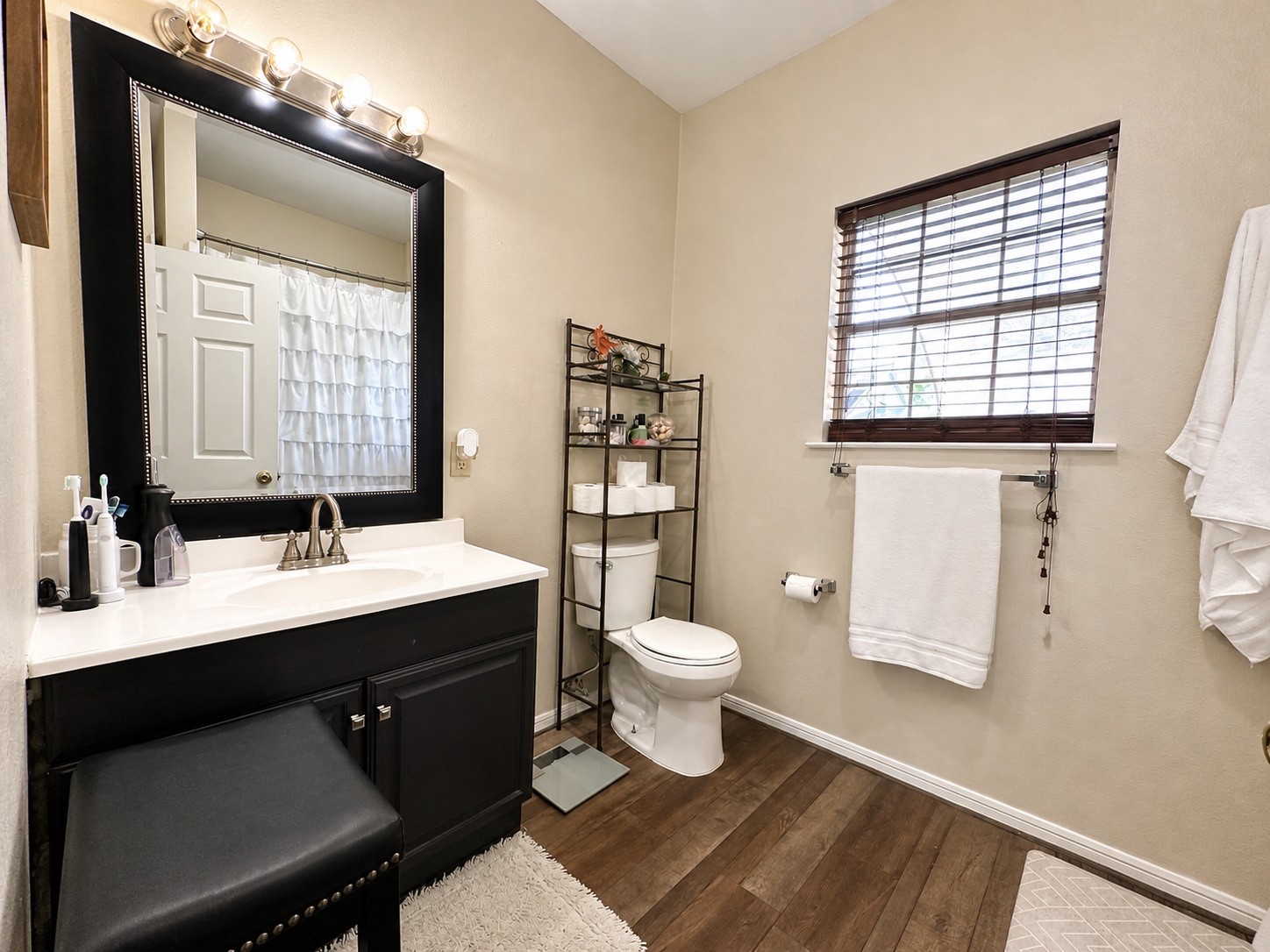 322 N Resident Property Photo 11