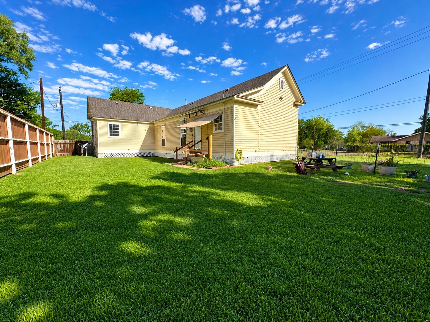 322 N Resident Property Photo 19