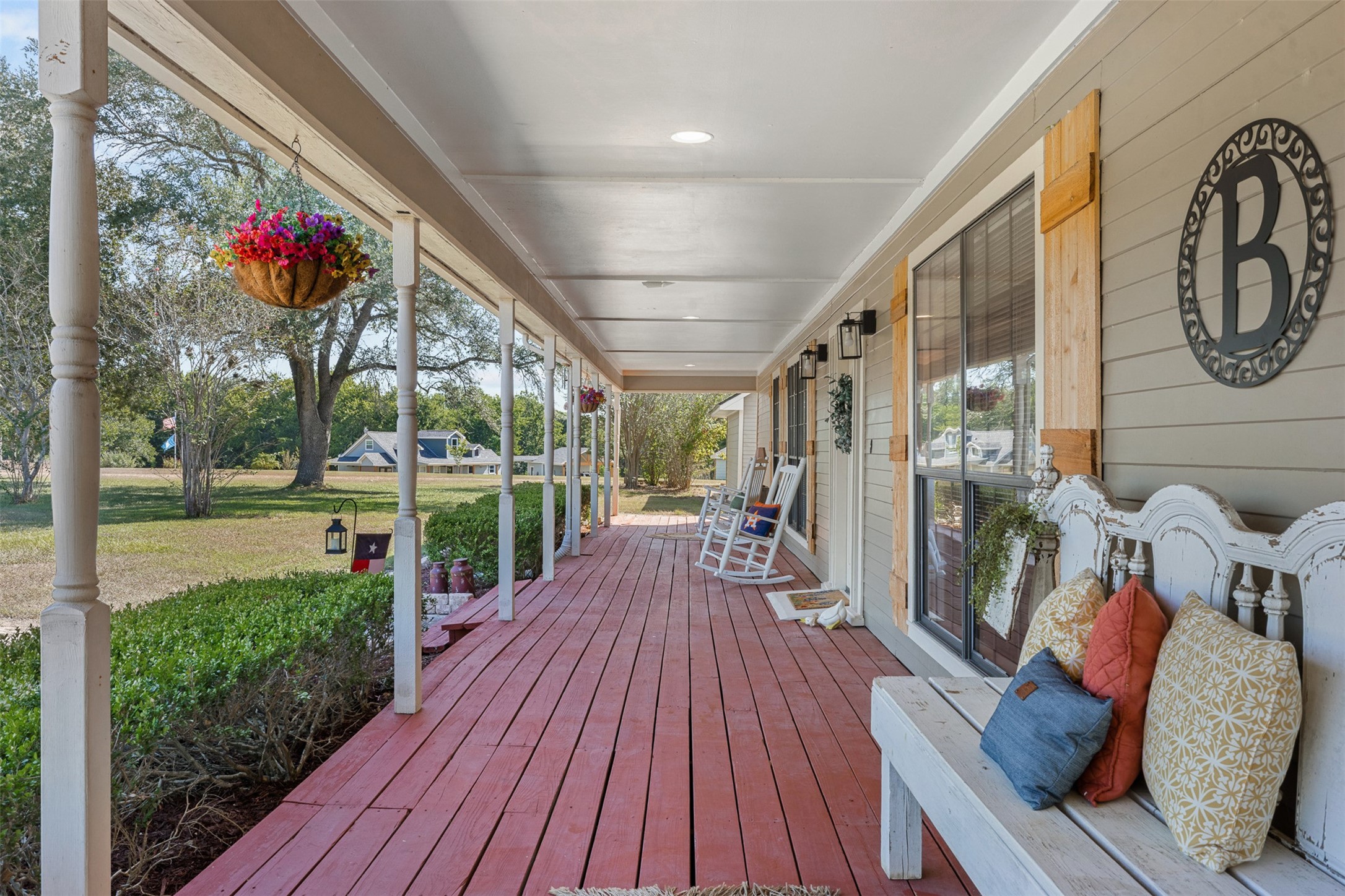 3722 W Hilltop Drive Property Photo 1