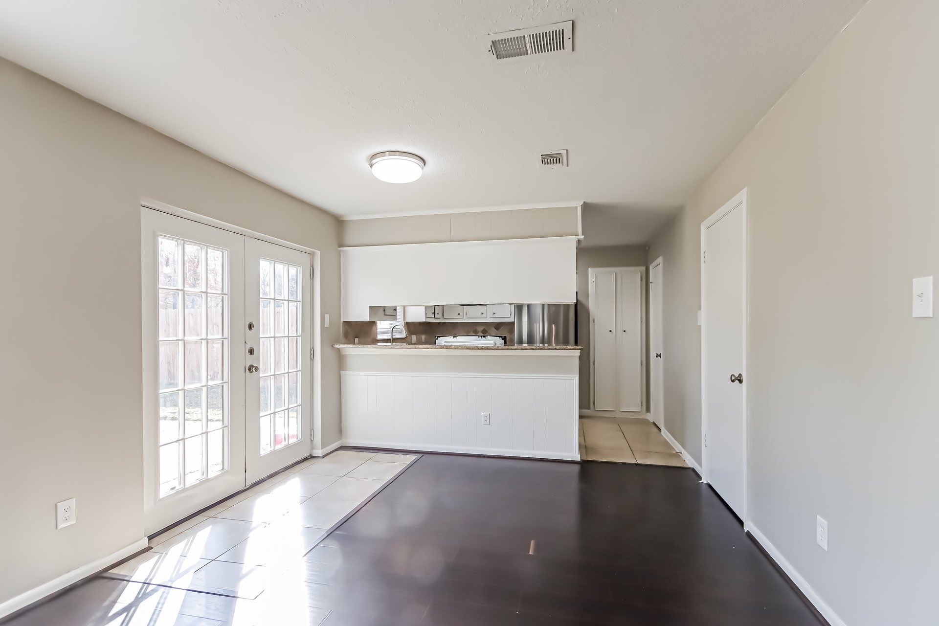 10015 Waving Fields Drive Property Photo 6
