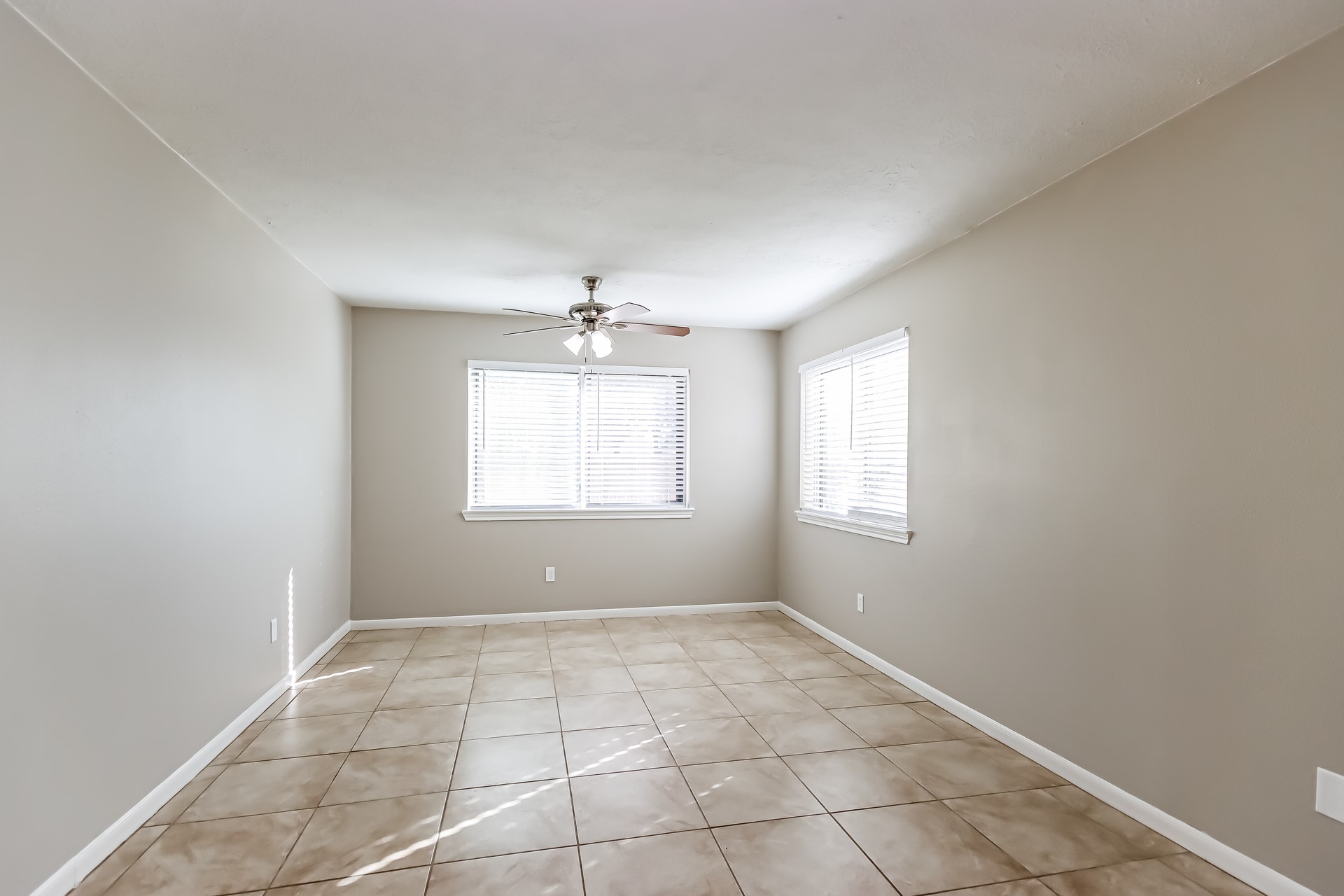 10015 Waving Fields Drive Property Photo 10