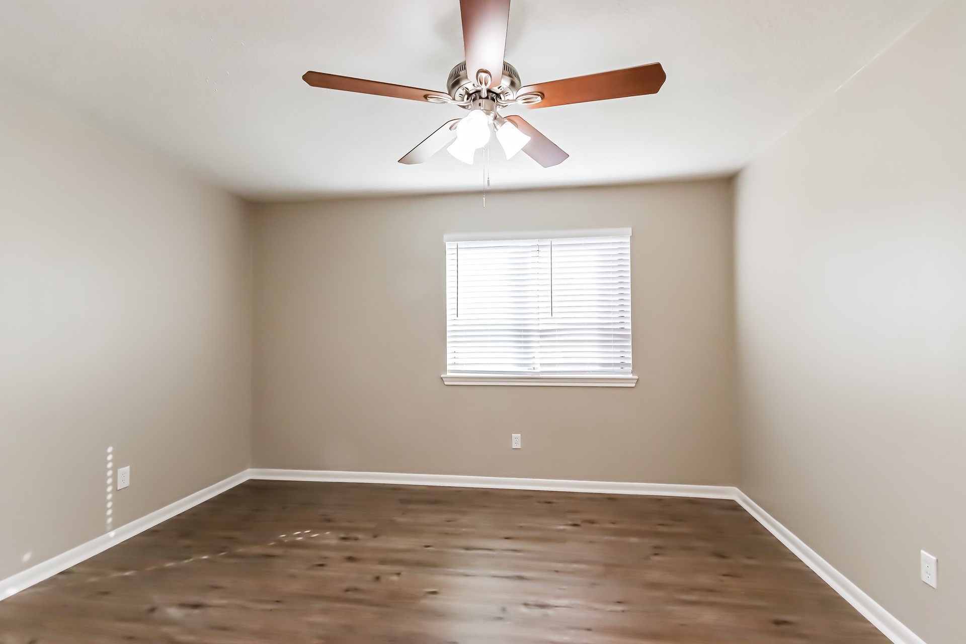 10015 Waving Fields Drive Property Photo 13