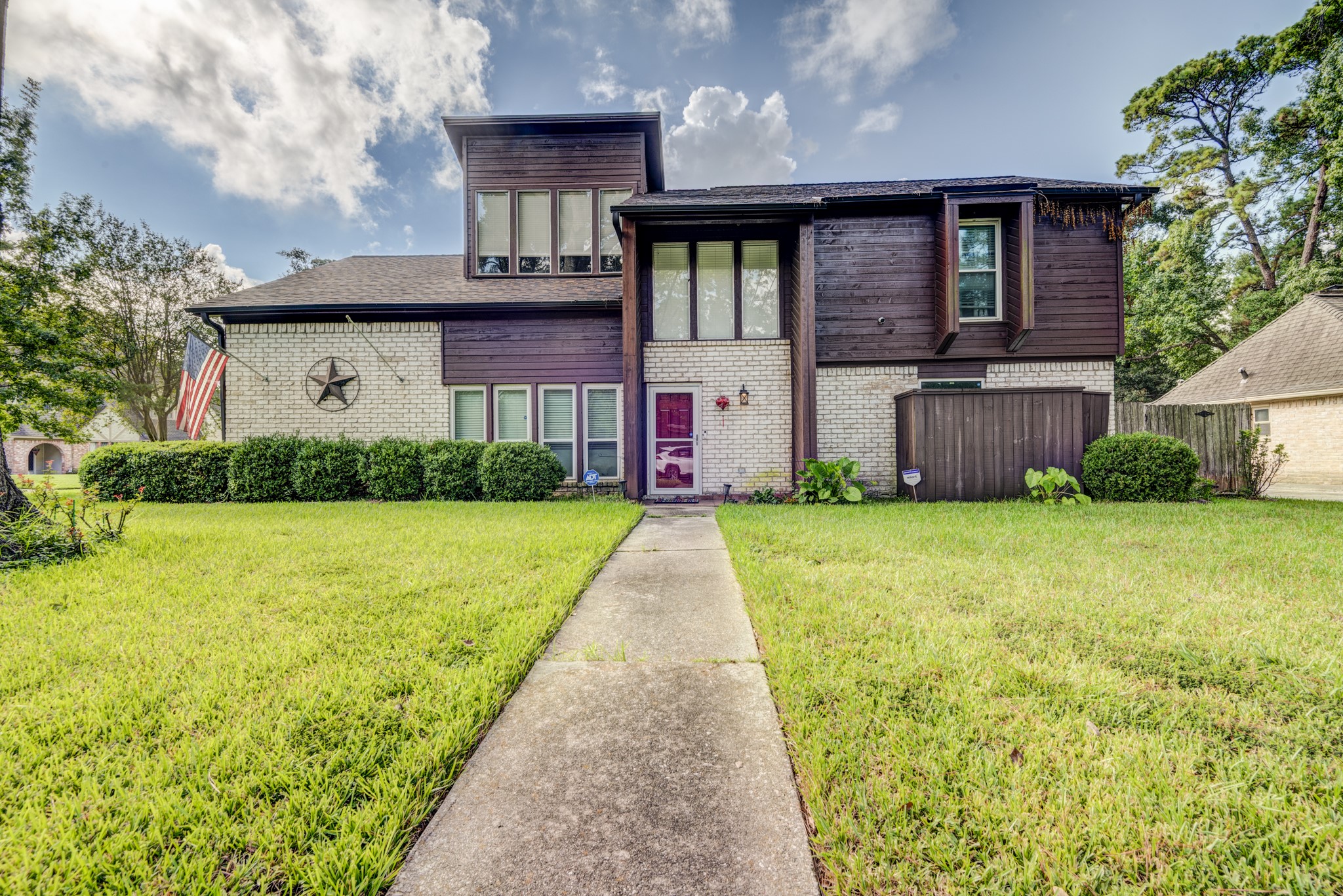 5503 Glenmere Lane Property Photo 1