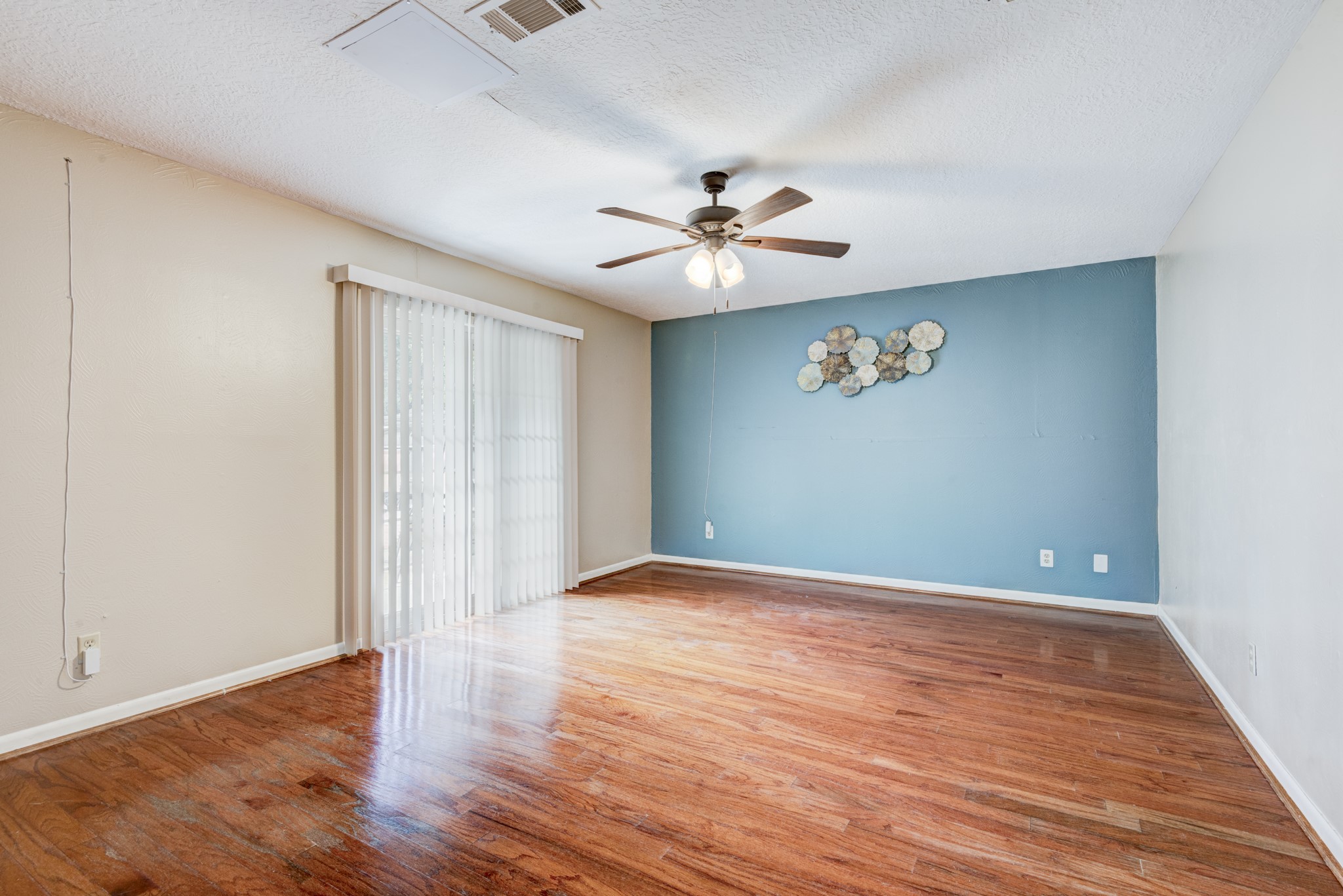 5503 Glenmere Lane Property Photo 17