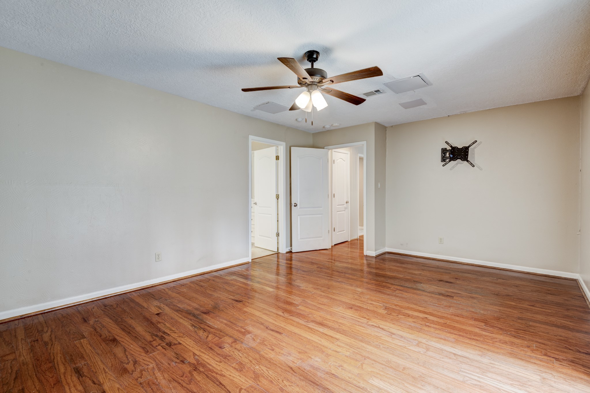 5503 Glenmere Lane Property Photo 18