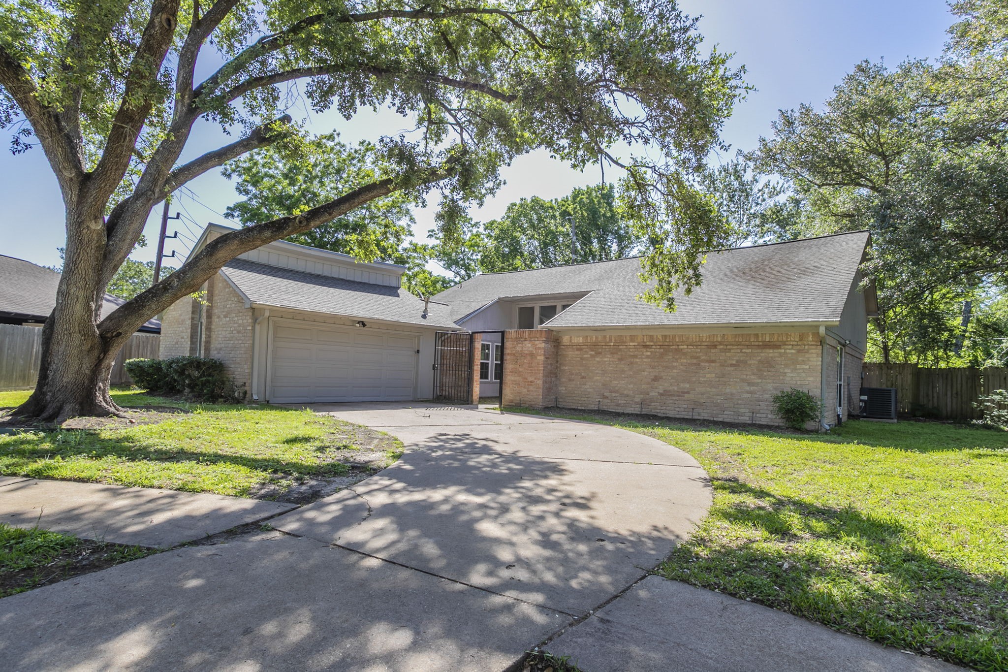 4406 Belle Hollow Drive Property Photo 1