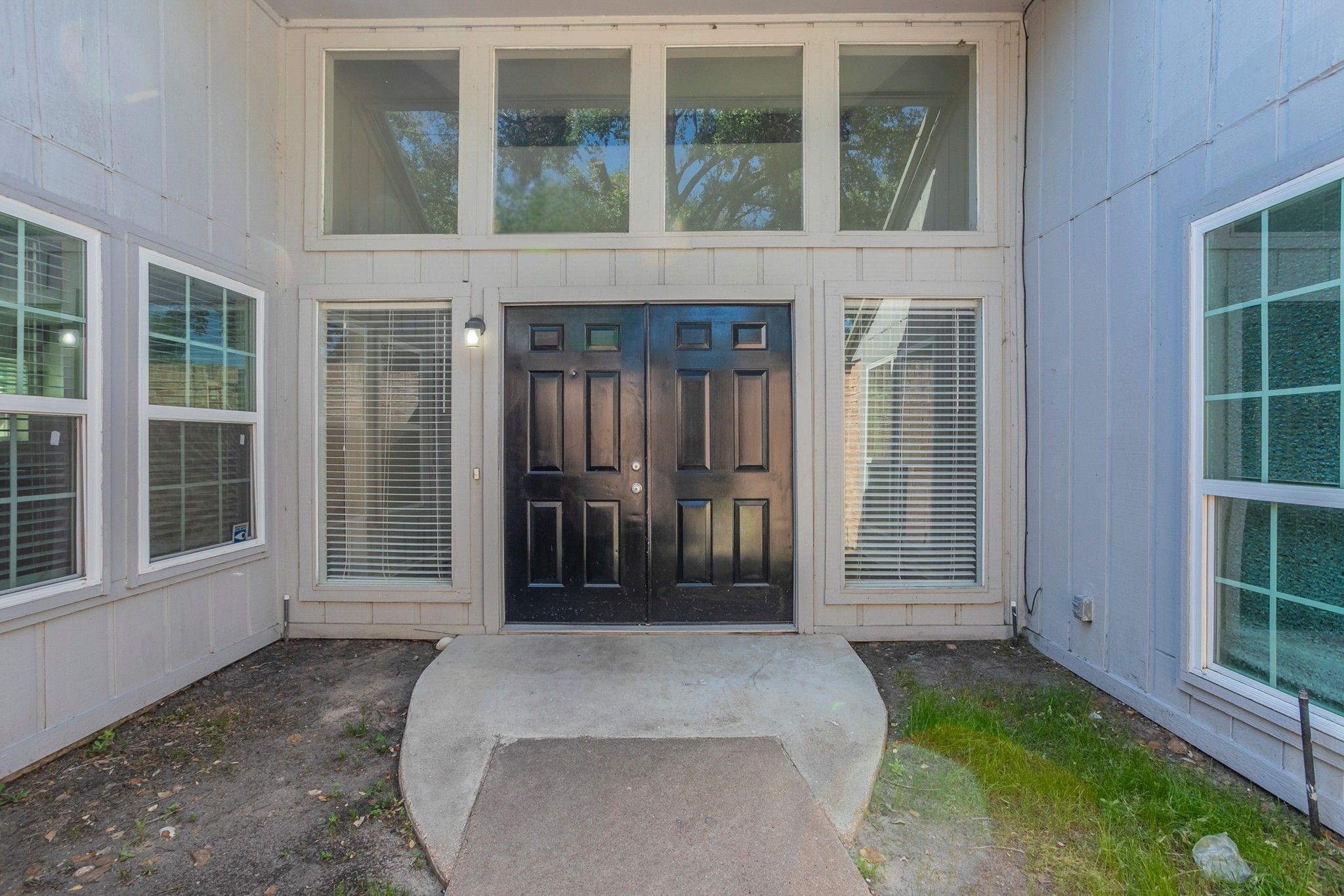 4406 Belle Hollow Drive Property Photo 3