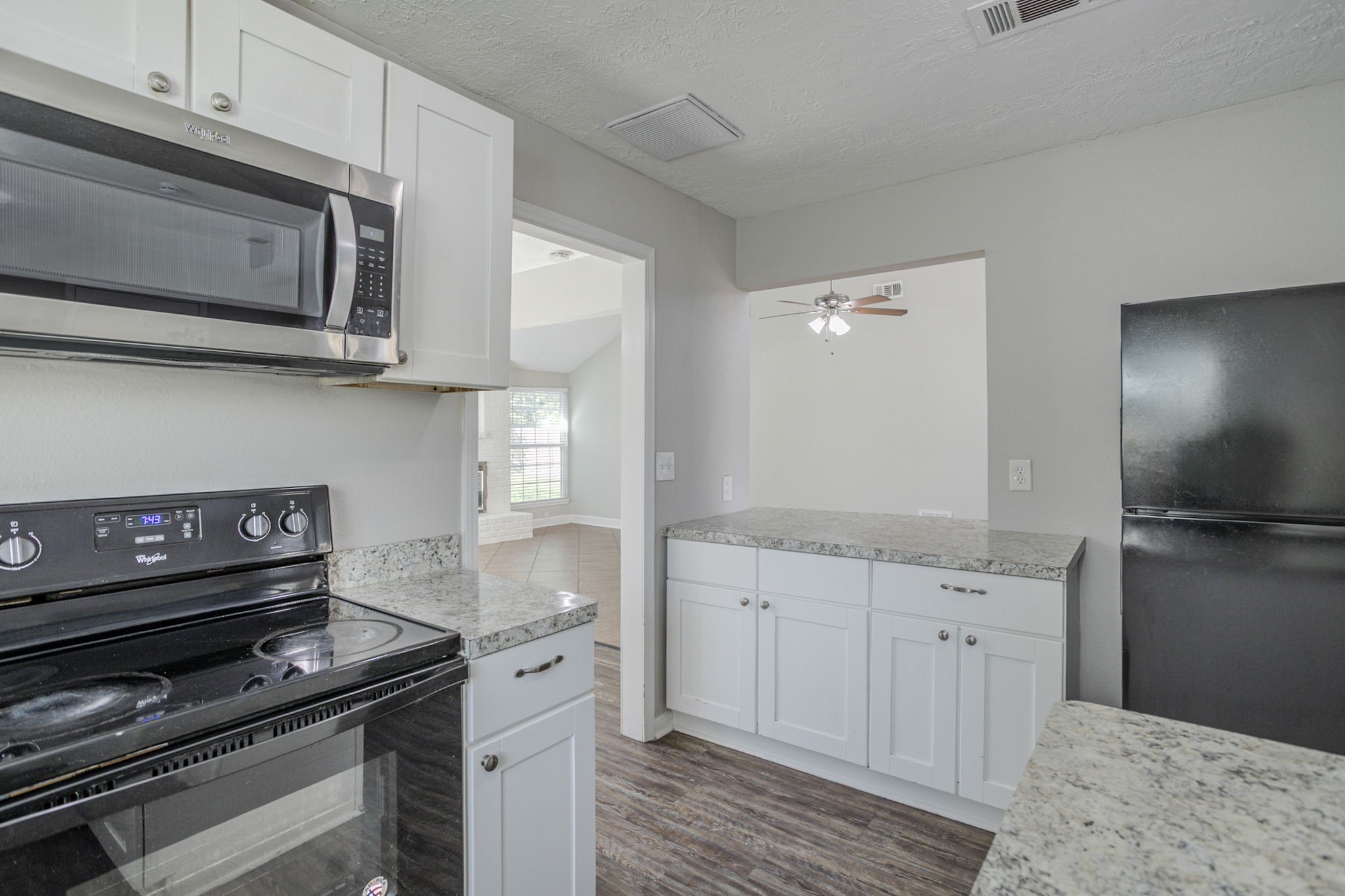 4406 Belle Hollow Drive Property Photo 14