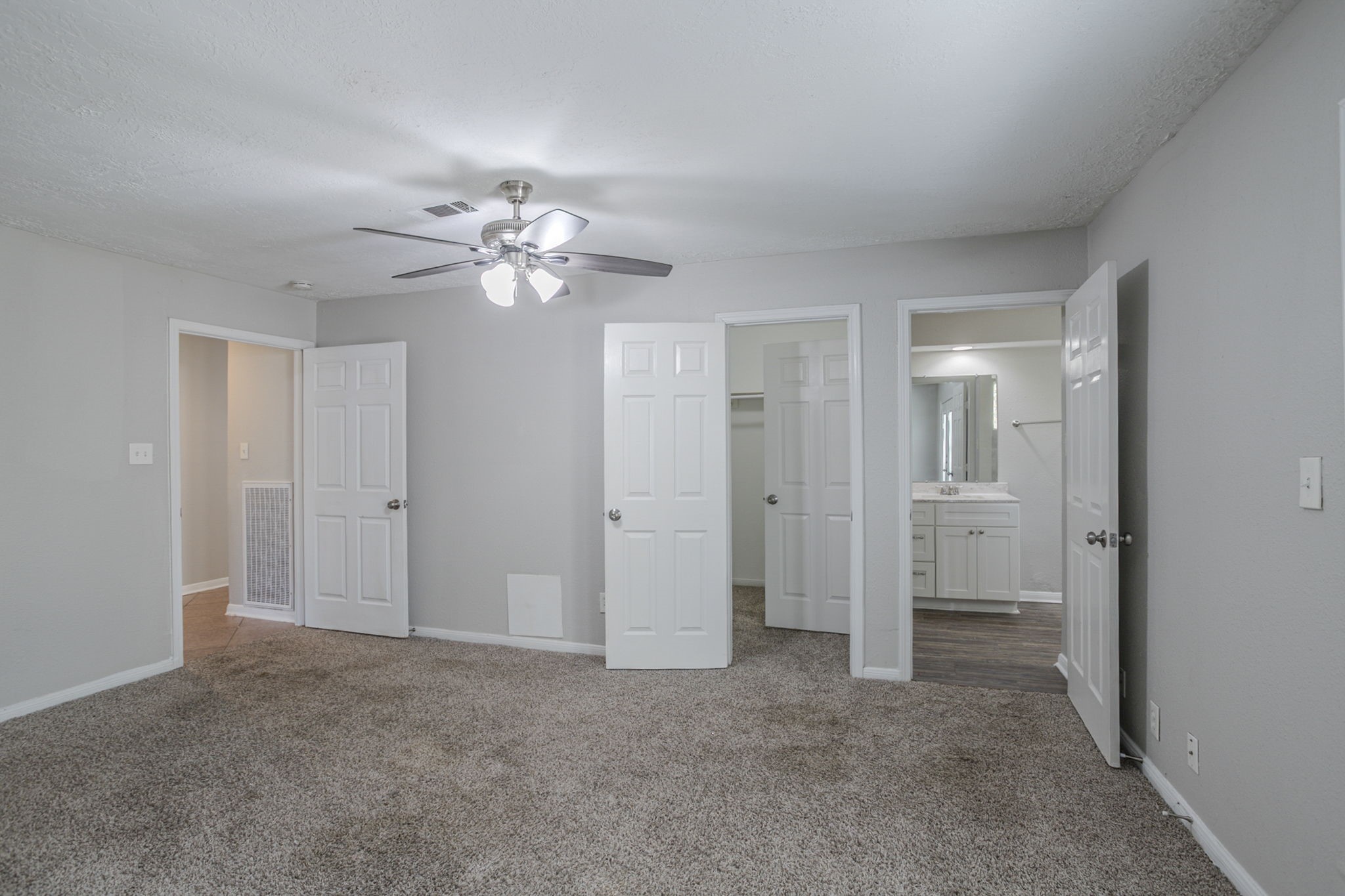 4406 Belle Hollow Drive Property Photo 24