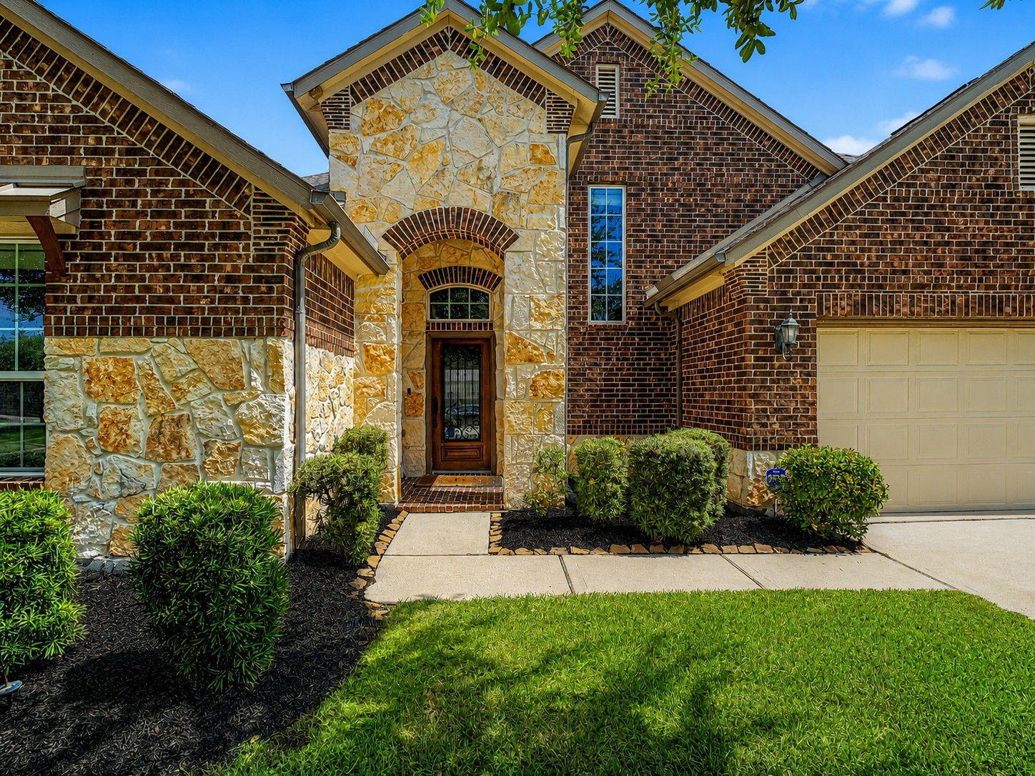 20614 Barchan Point Way Property Photo 4