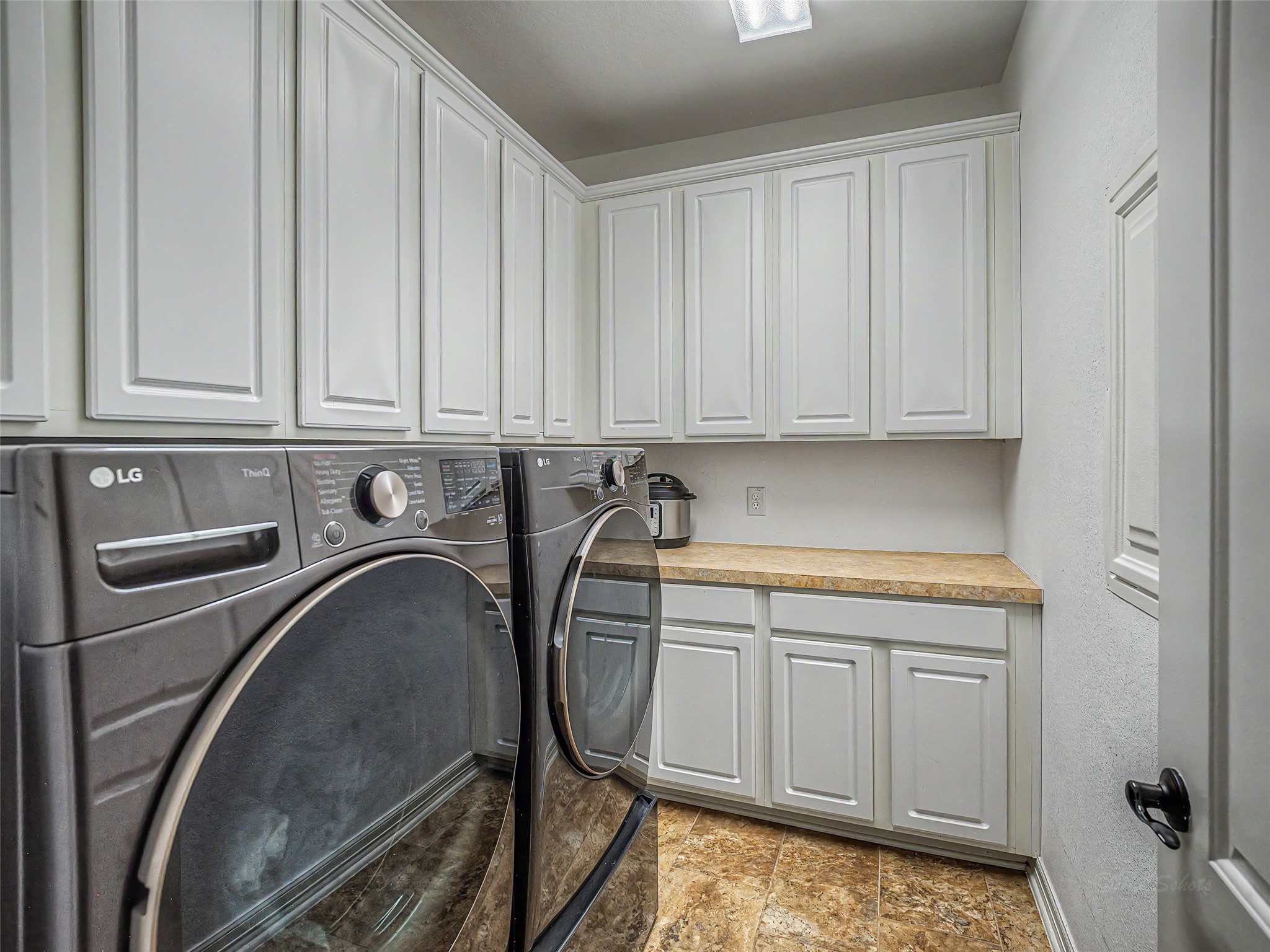 20614 Barchan Point Way Property Photo 13