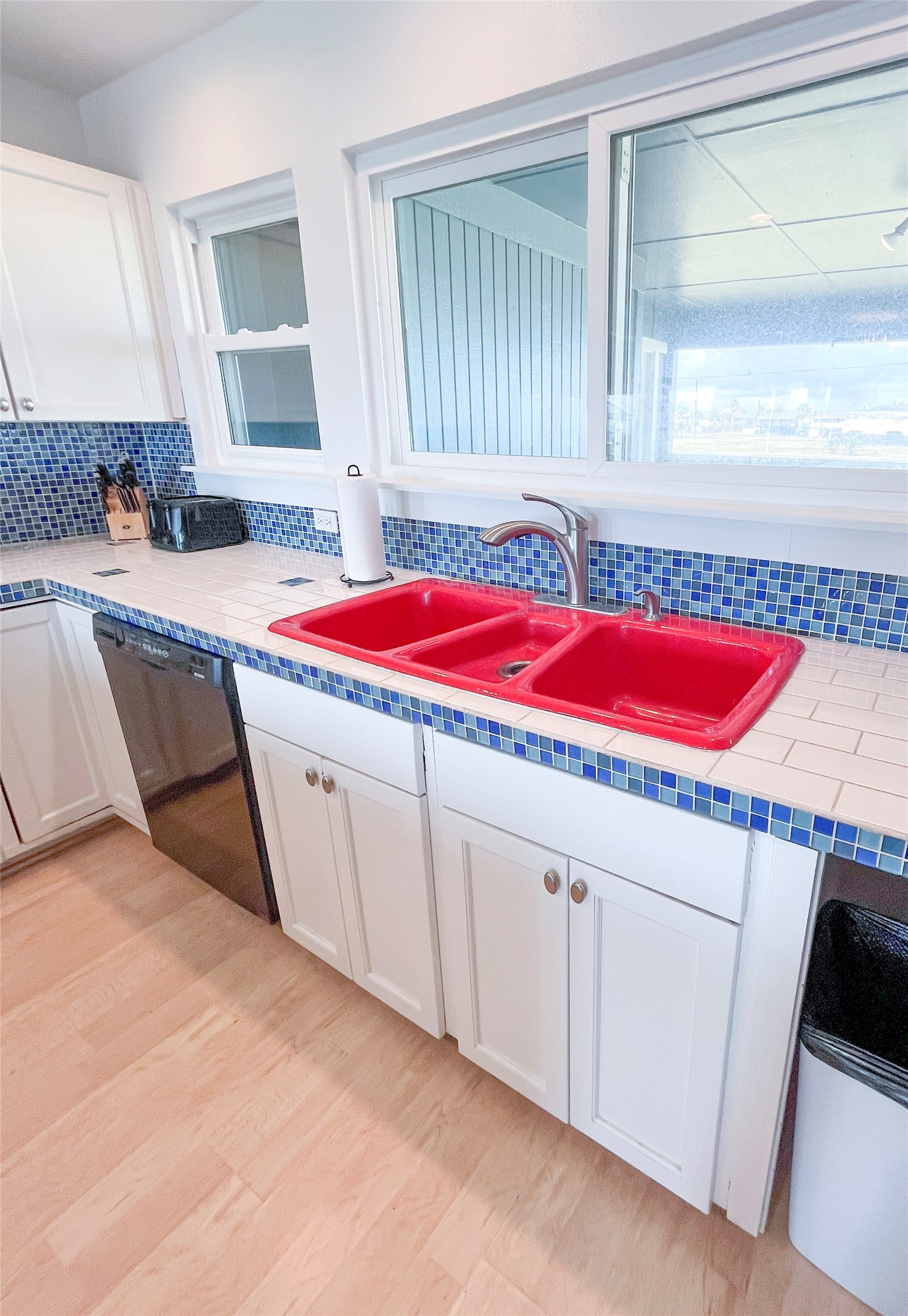 16614 Jamaica Beach Rd Property Photo 13