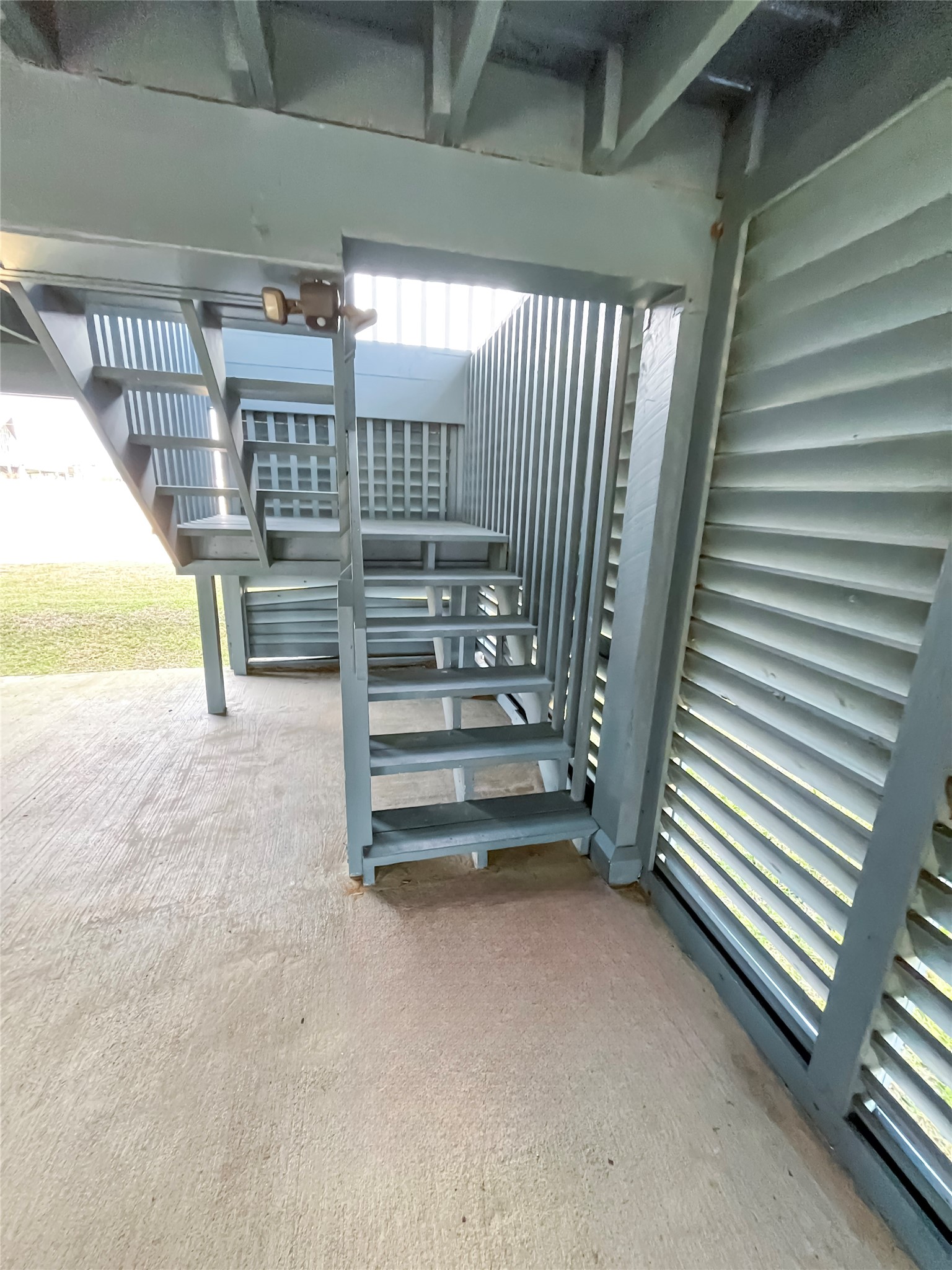 16614 Jamaica Beach Rd Property Photo 38