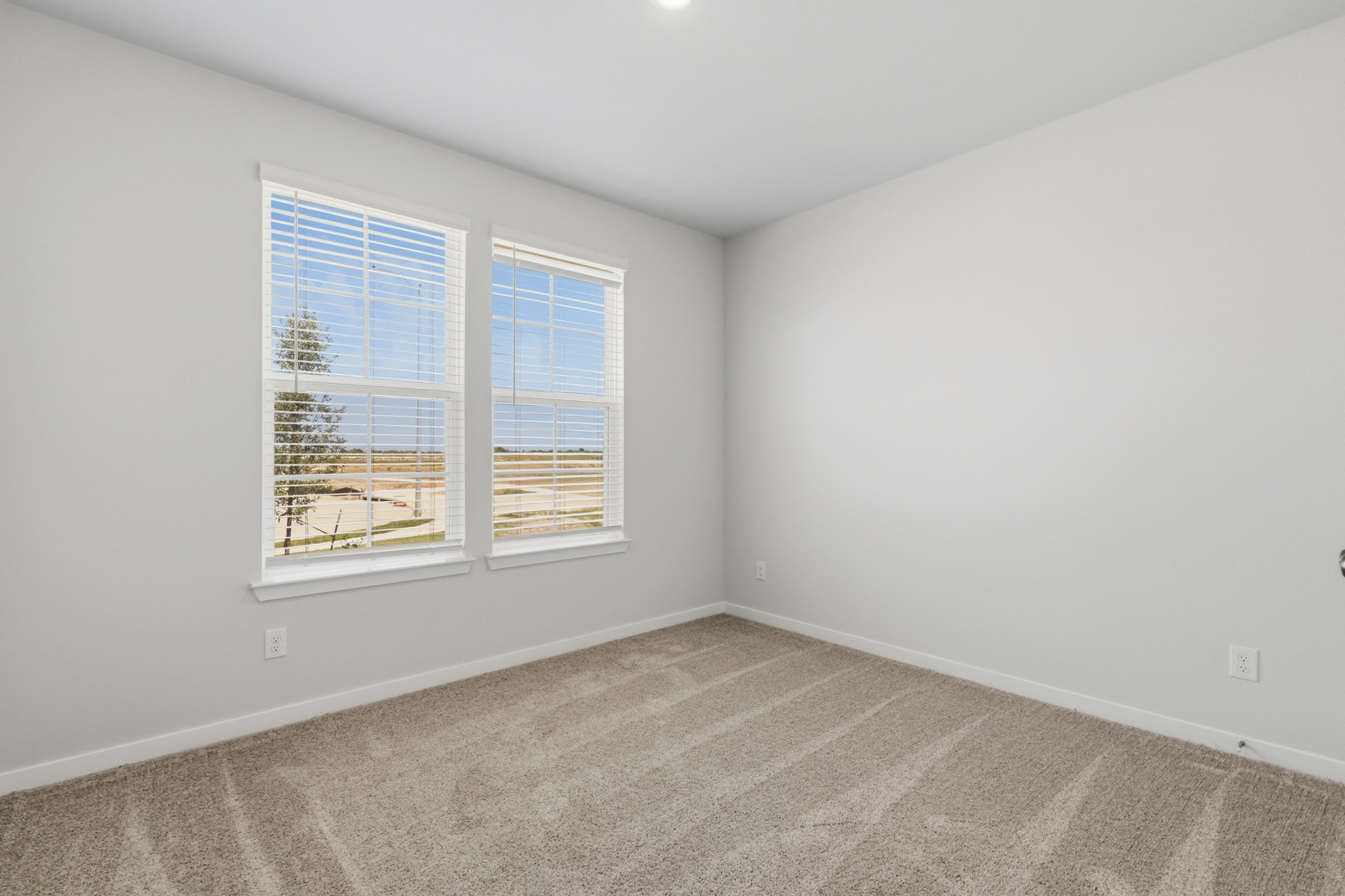 2124 Soriah Court Property Photo 7
