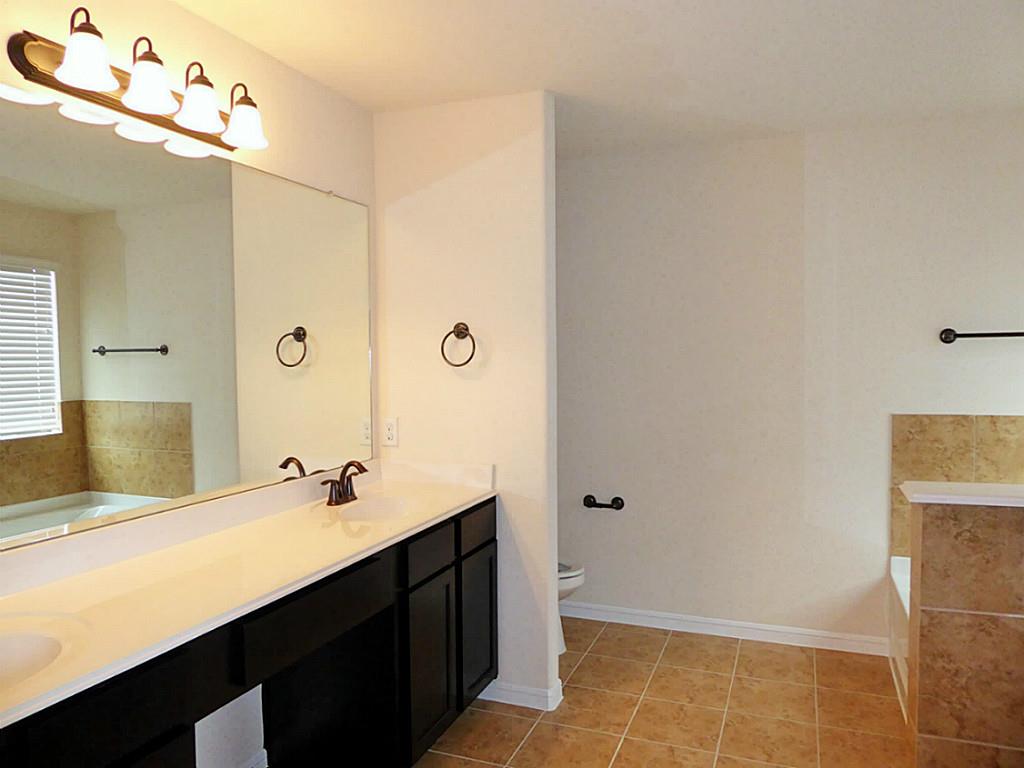 16003 Thornbill Lane Property Photo 14