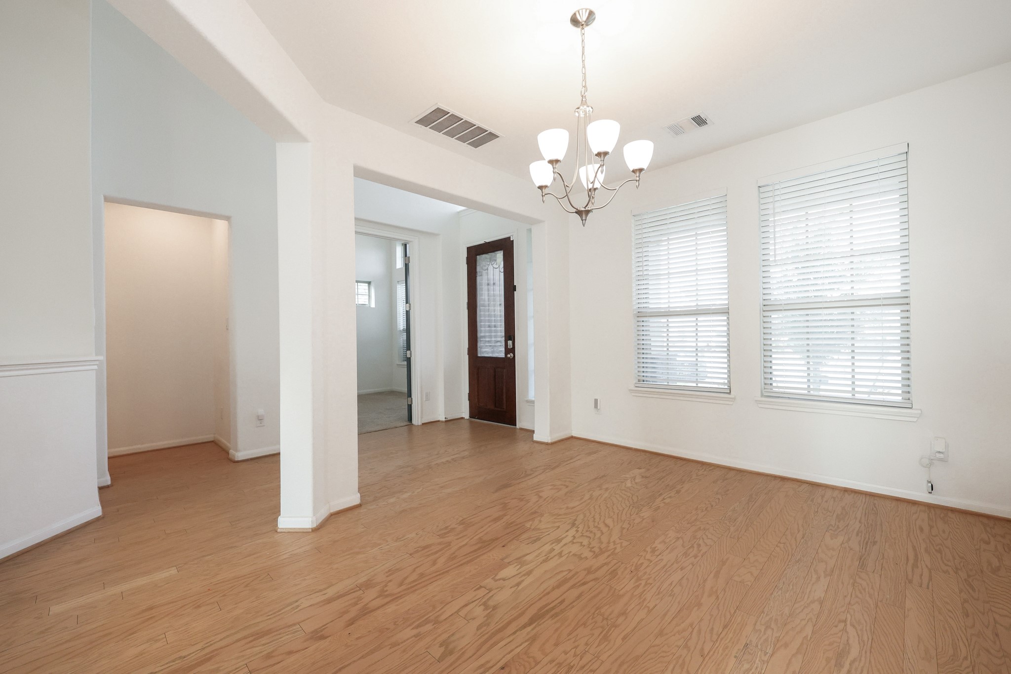 2107 Brooke Avery Drive Property Photo 3