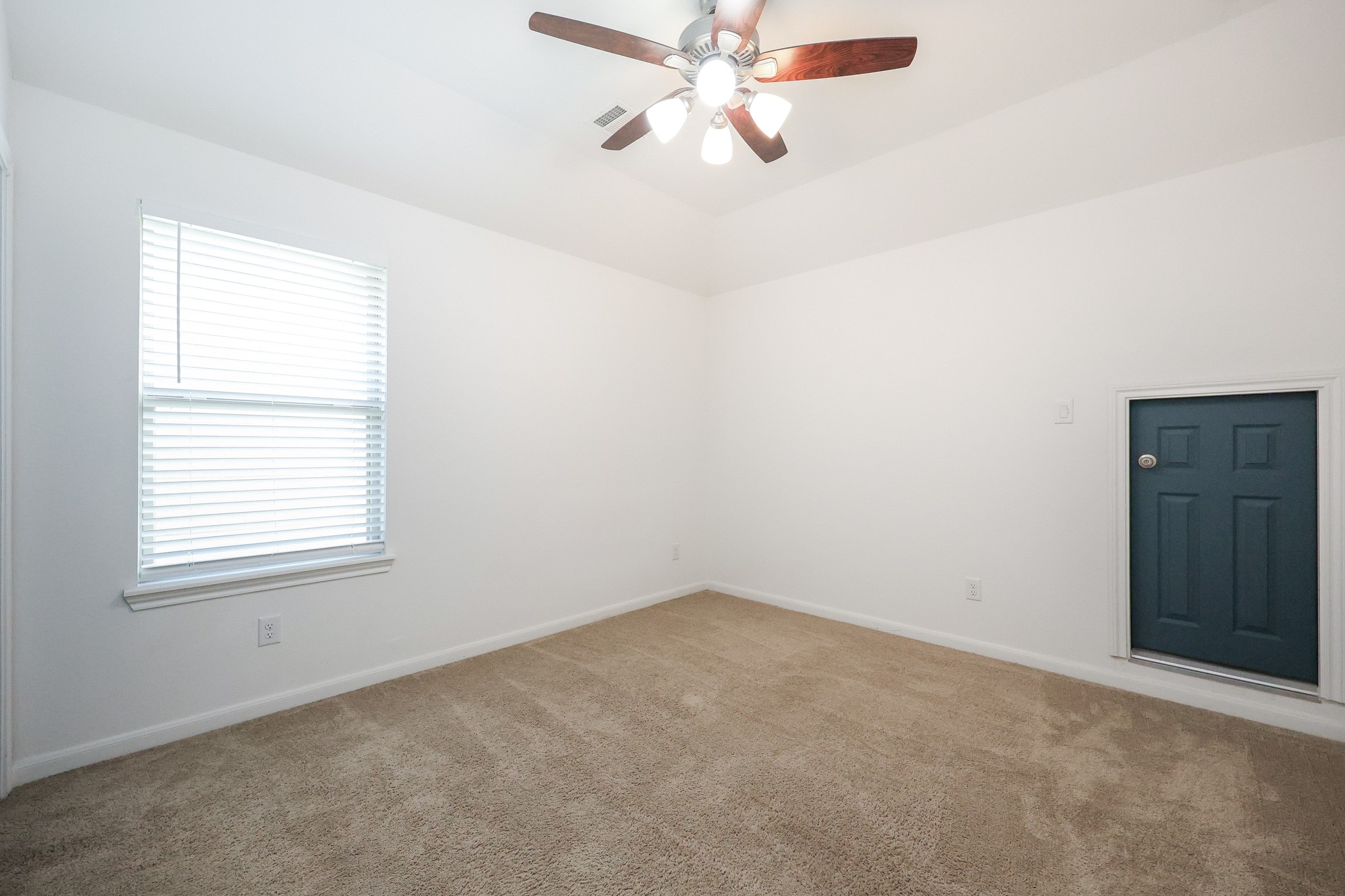 2107 Brooke Avery Drive Property Photo 24
