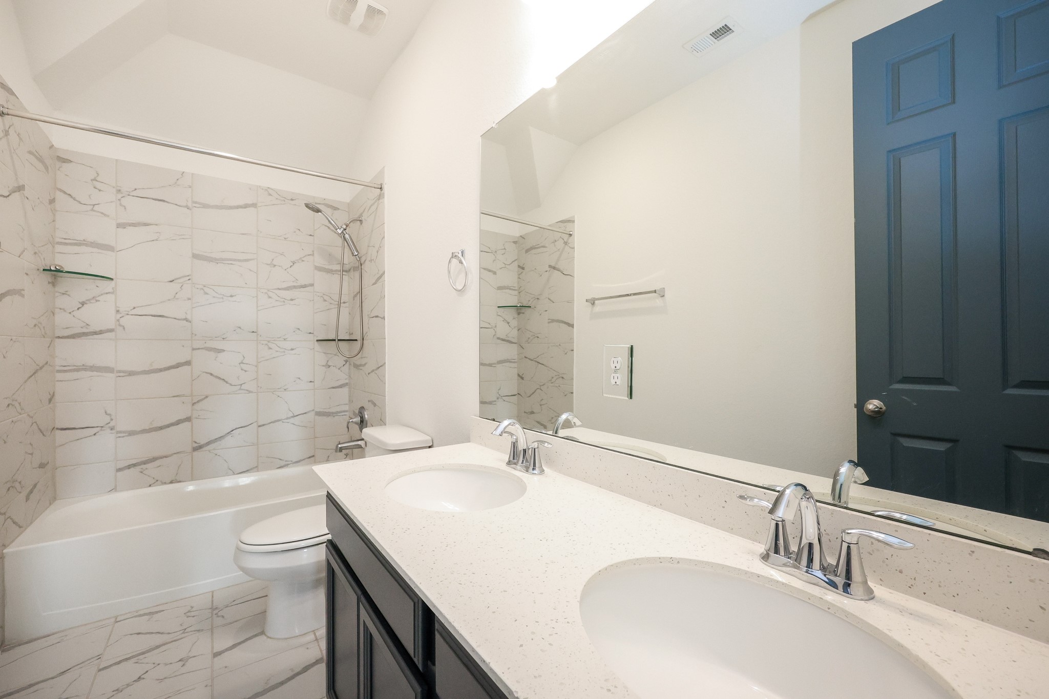 2107 Brooke Avery Drive Property Photo 28