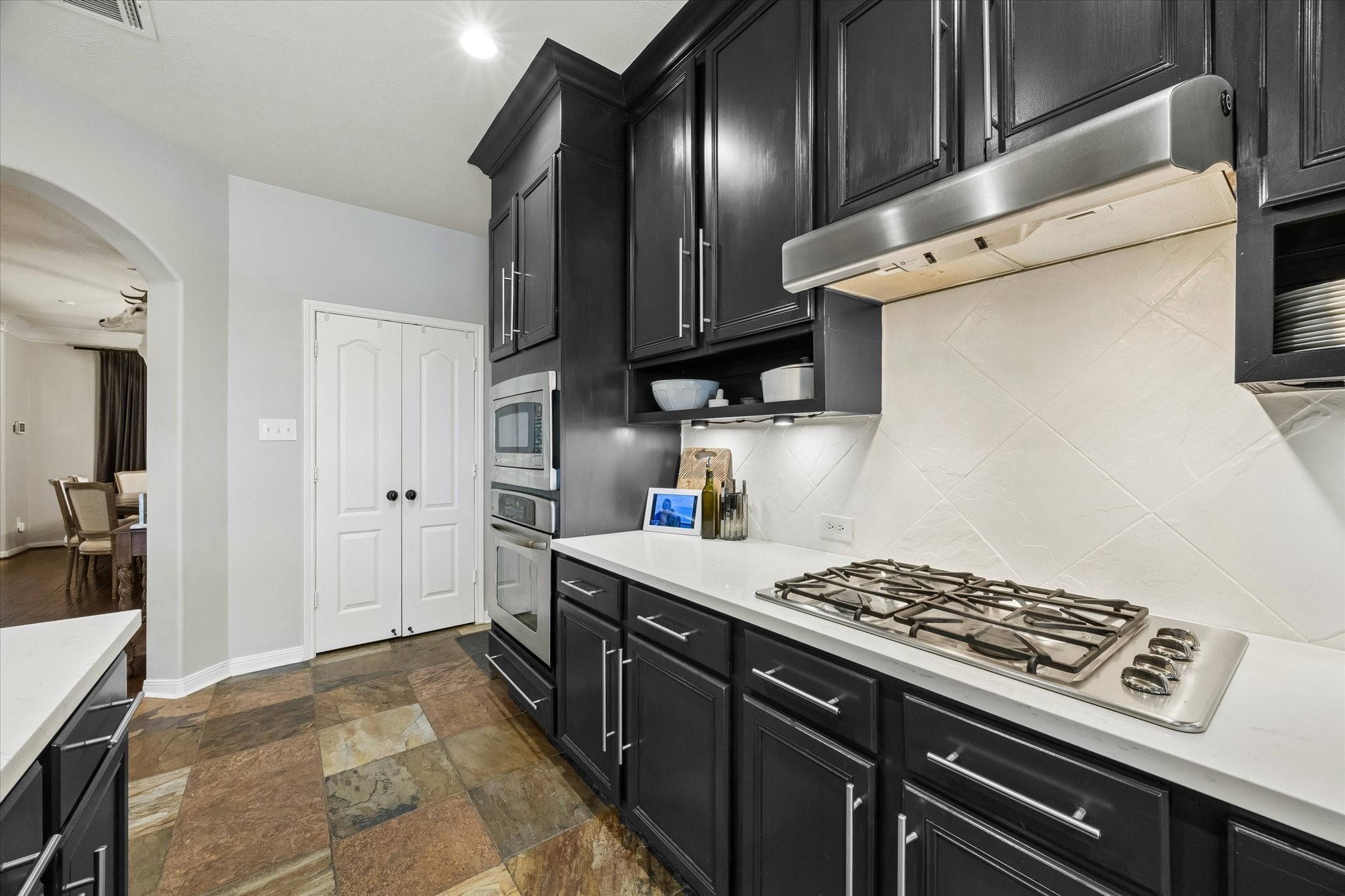 1407 Bentlake Lane Property Photo 13