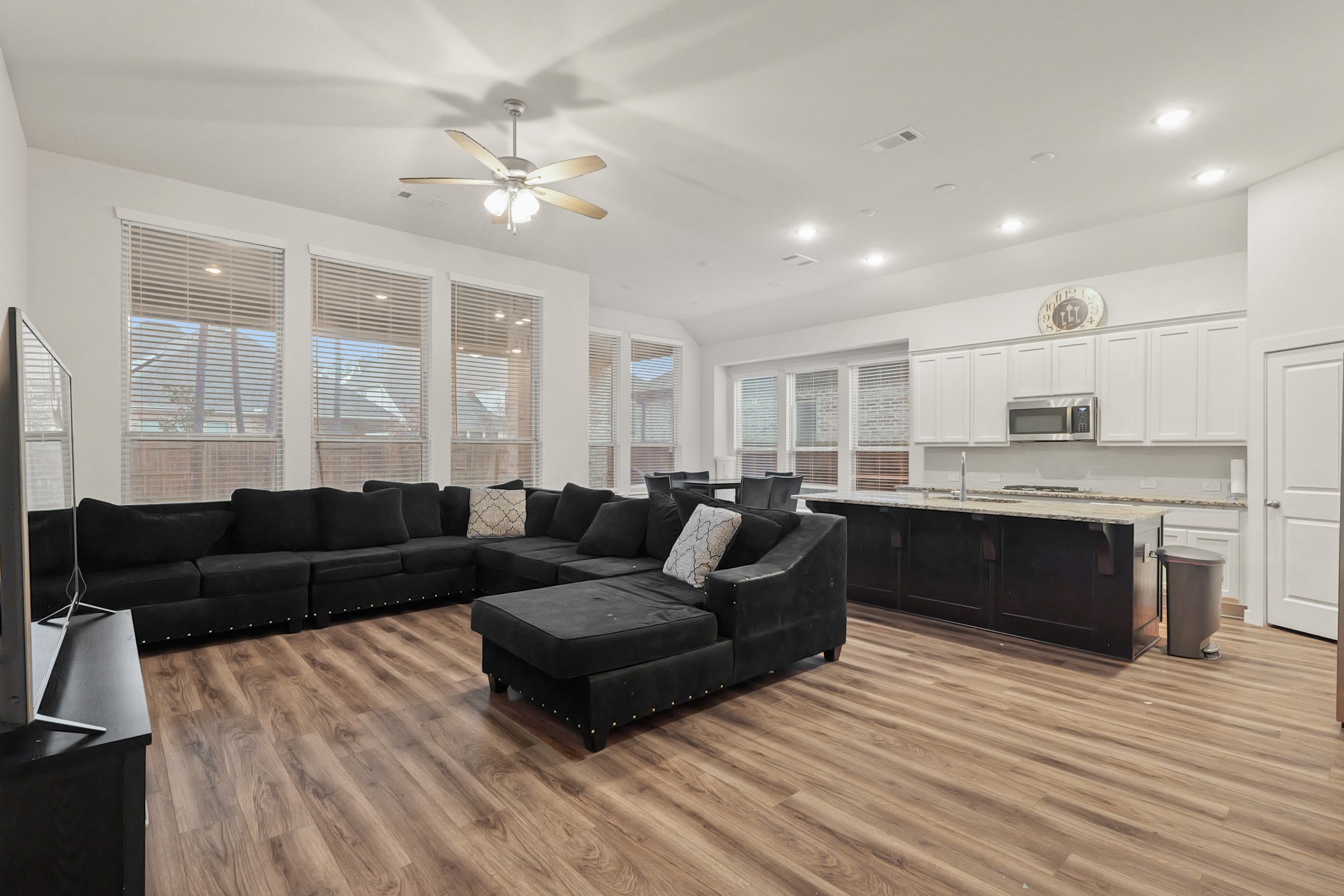 17114 Mystic River Lane Property Photo 6