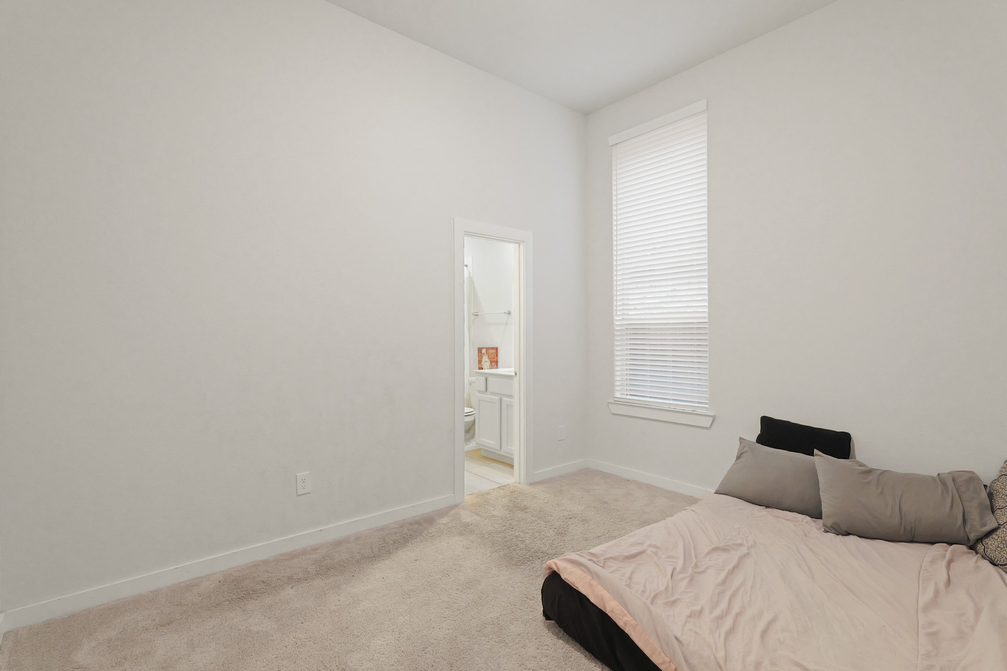 17114 Mystic River Lane Property Photo 15
