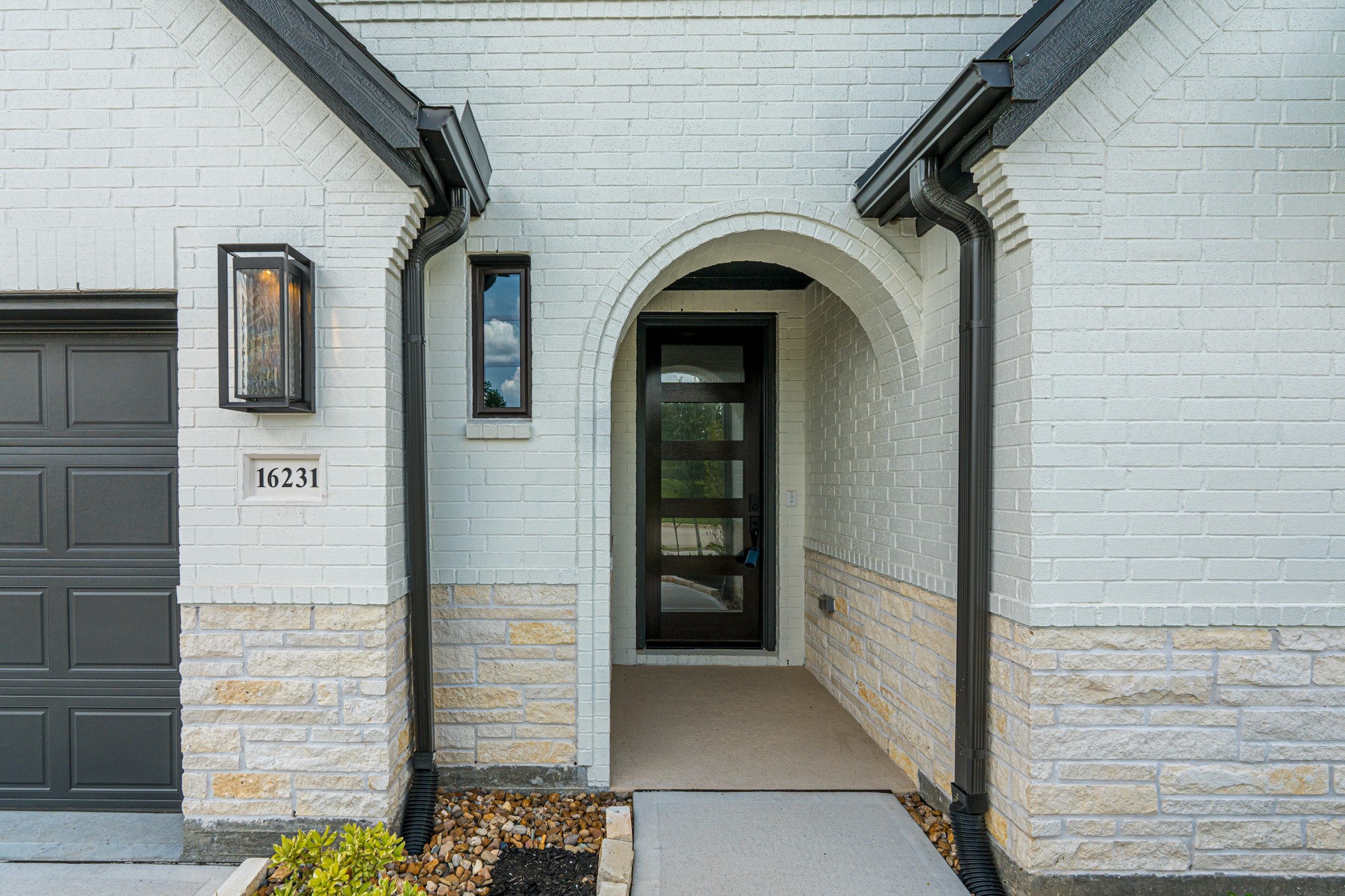 16231 Sheridan River Trail Property Photo 4