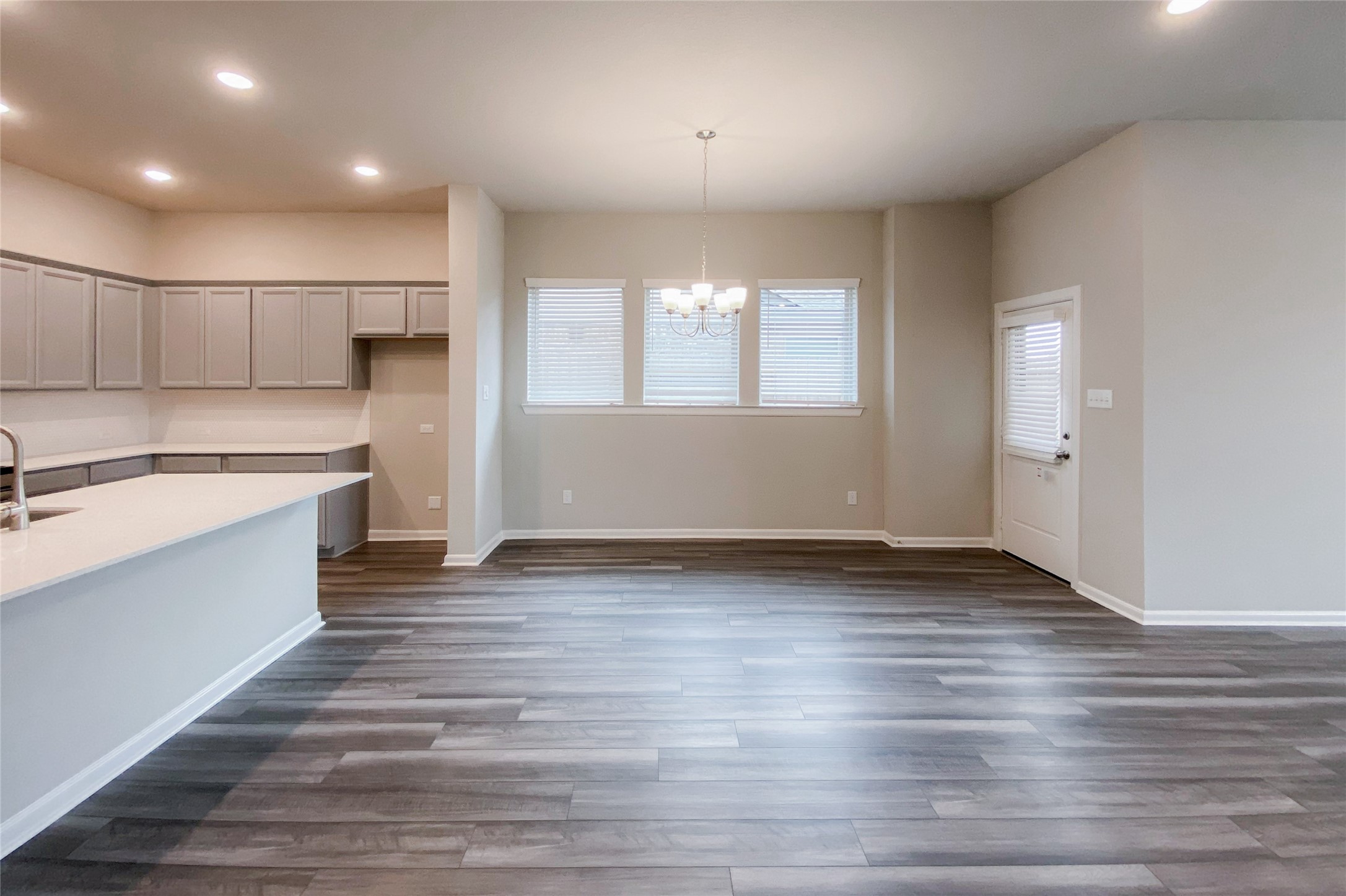 2810 Chestnut Oak Circle Property Photo 6