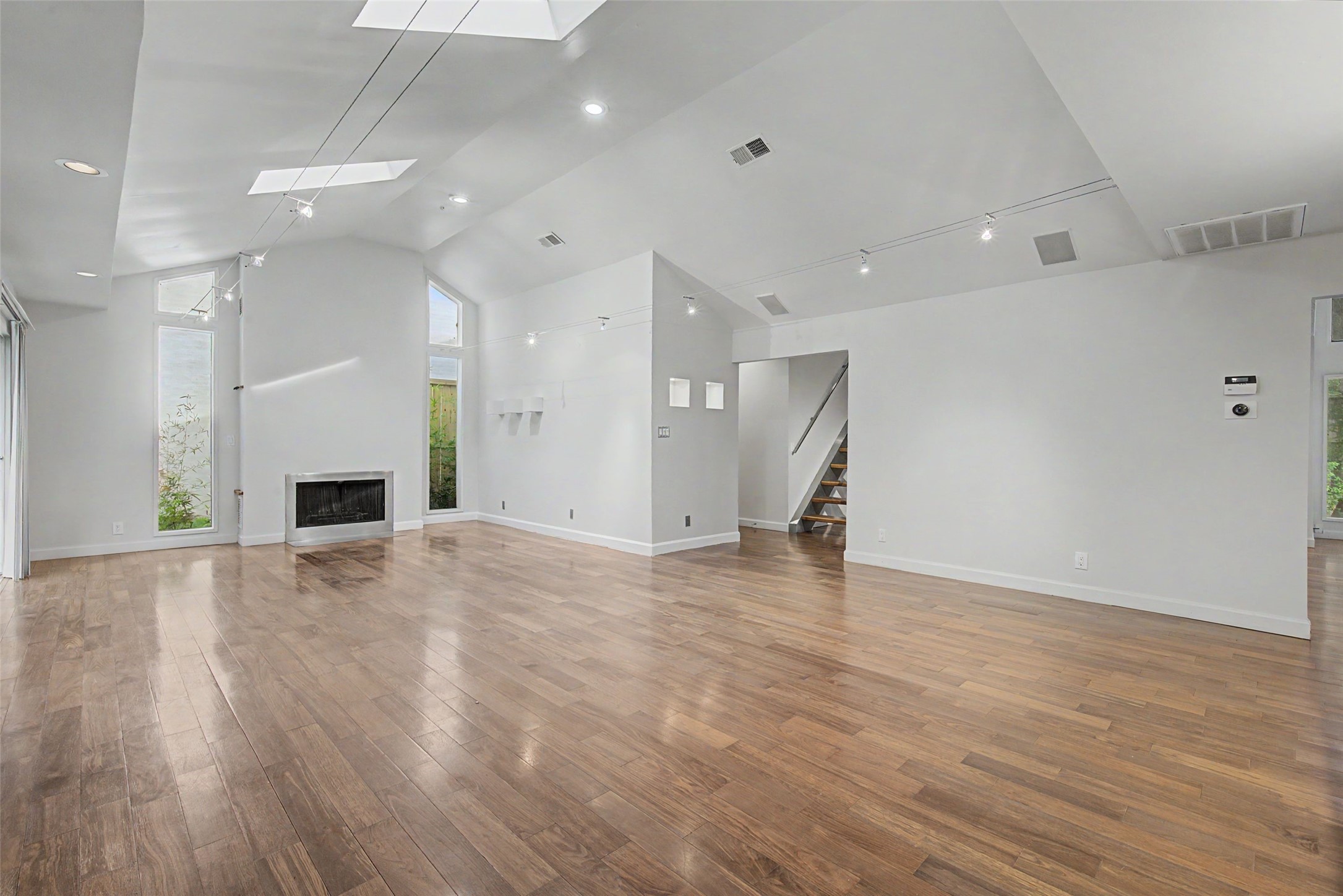 2723 Nottingham Street Property Photo 7