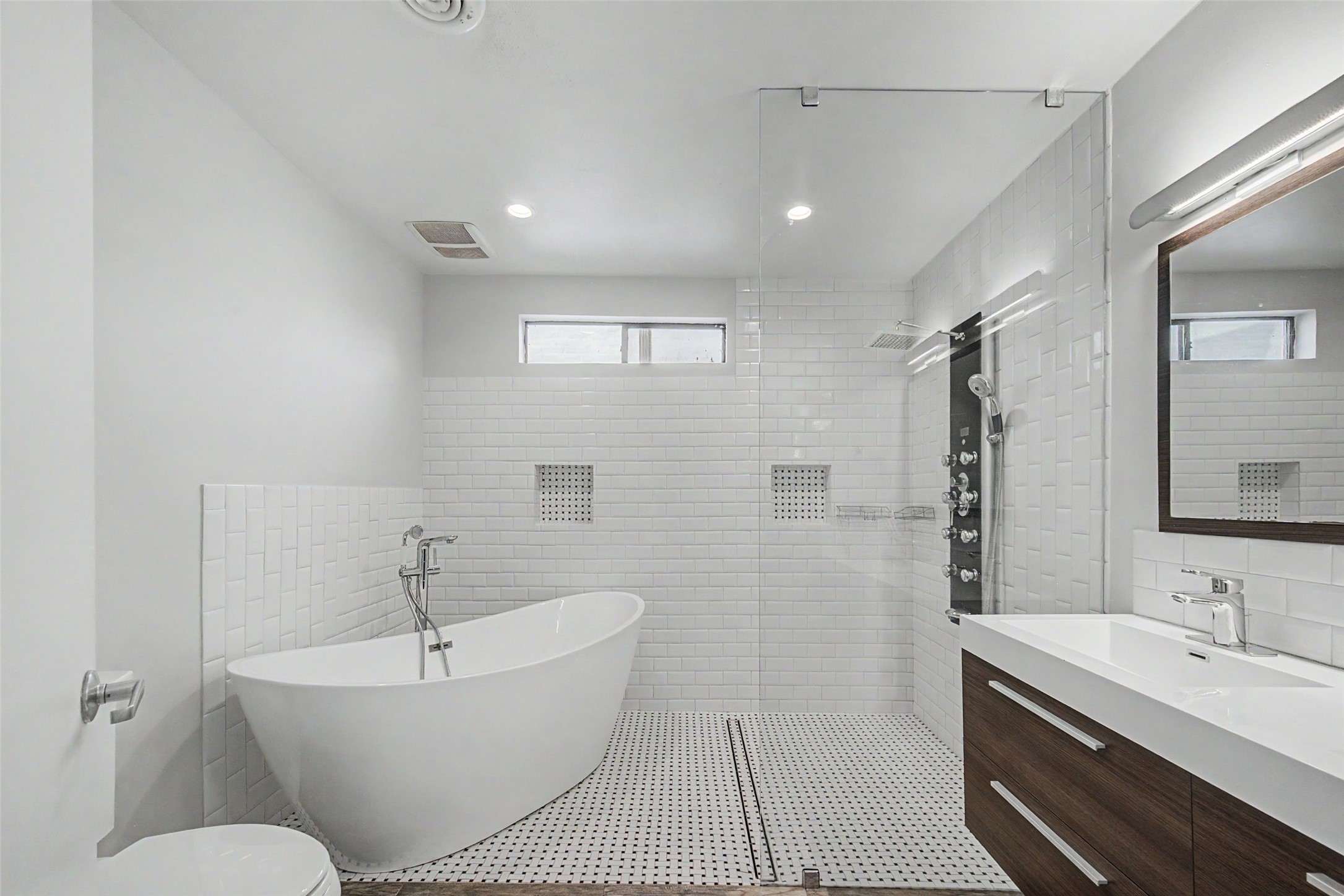 2723 Nottingham Street Property Photo 23