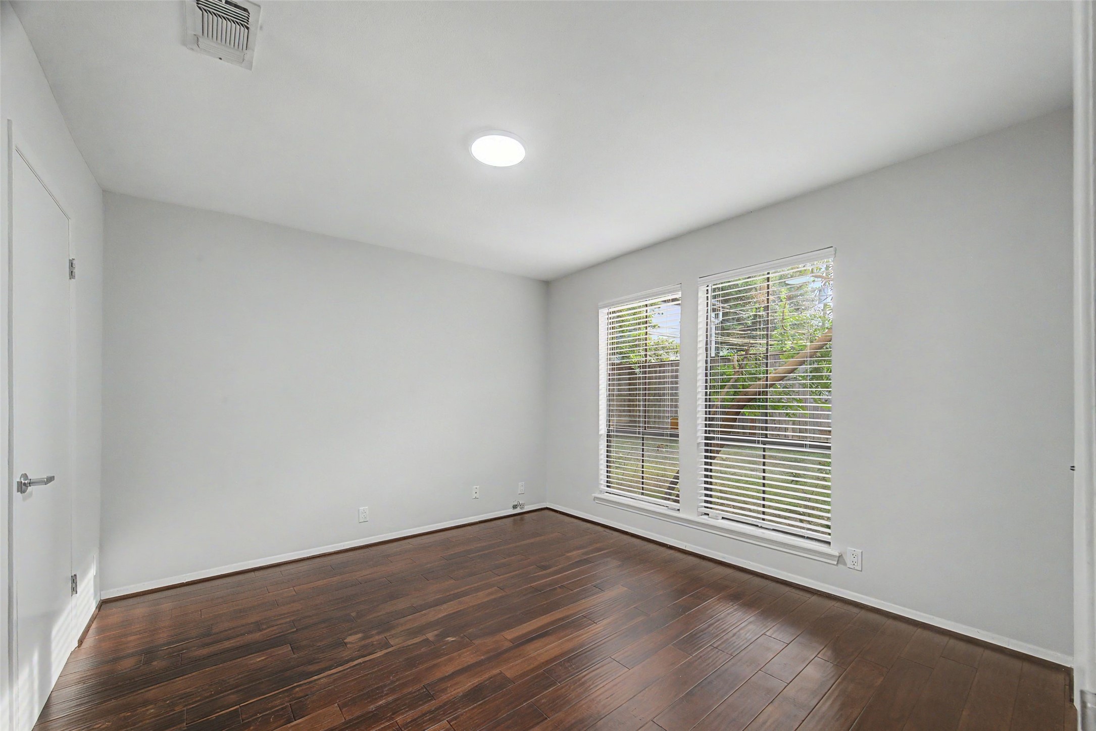 2723 Nottingham Street Property Photo 27
