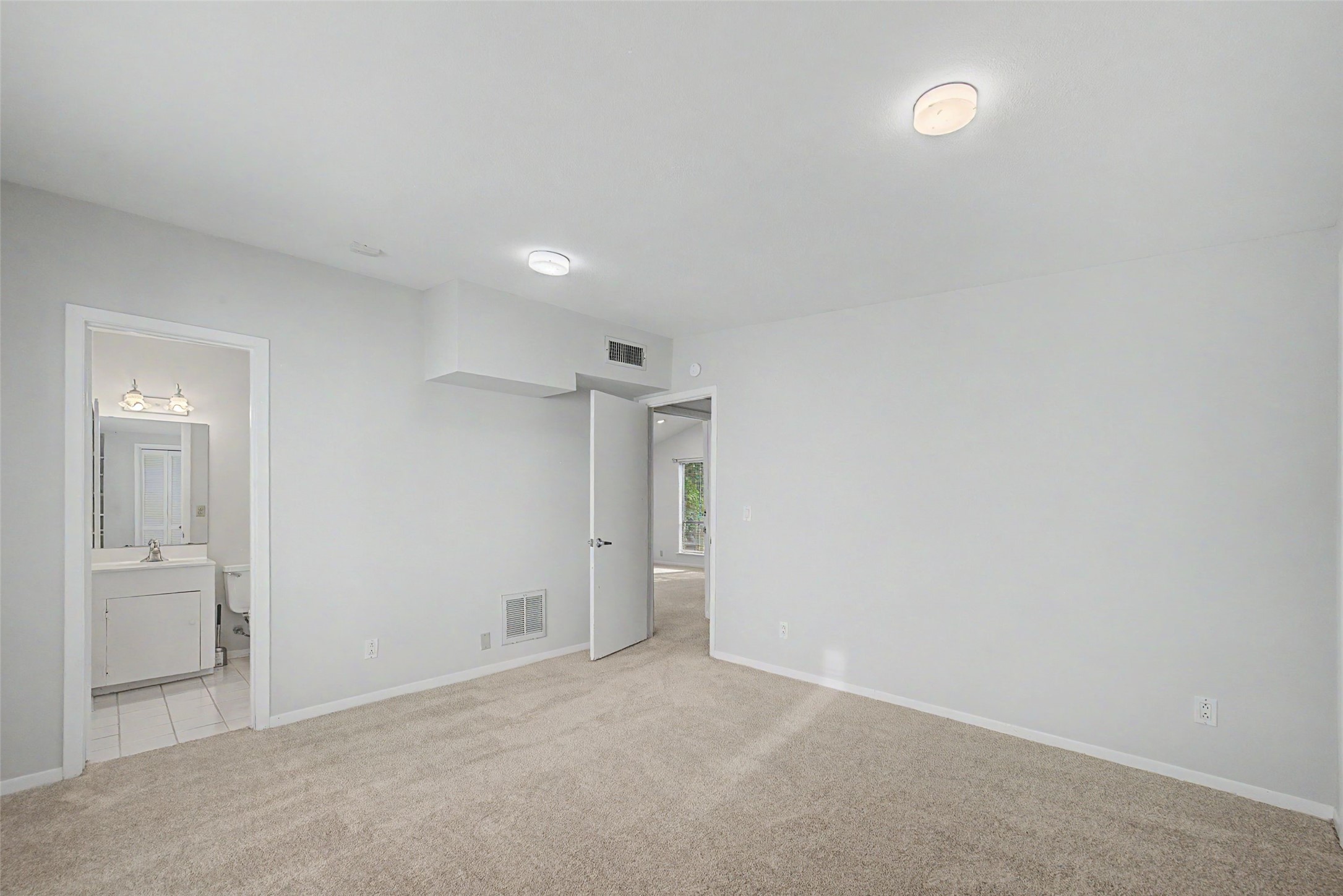 2723 Nottingham Street Property Photo 31