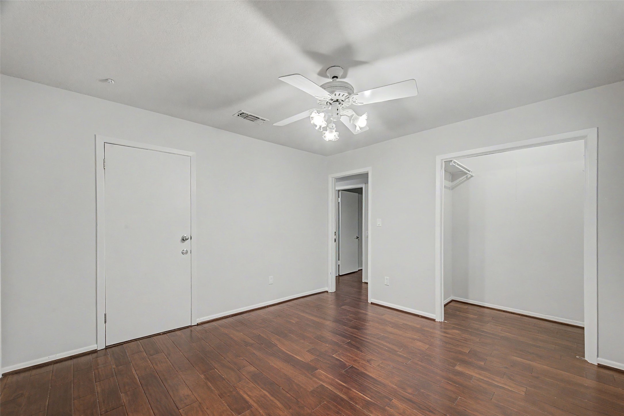 2723 Nottingham Street Property Photo 38