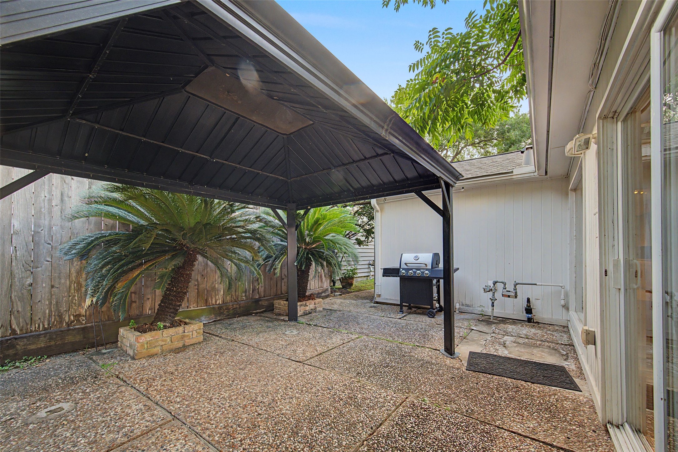 2723 Nottingham Street Property Photo 45