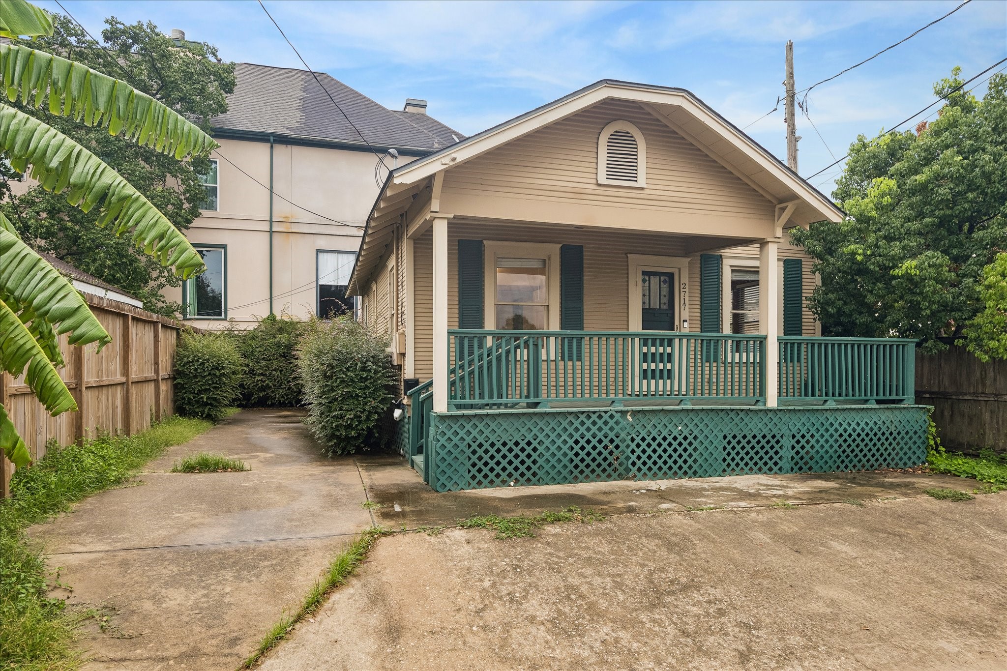 2717 Mcduffie Street Property Photo 1