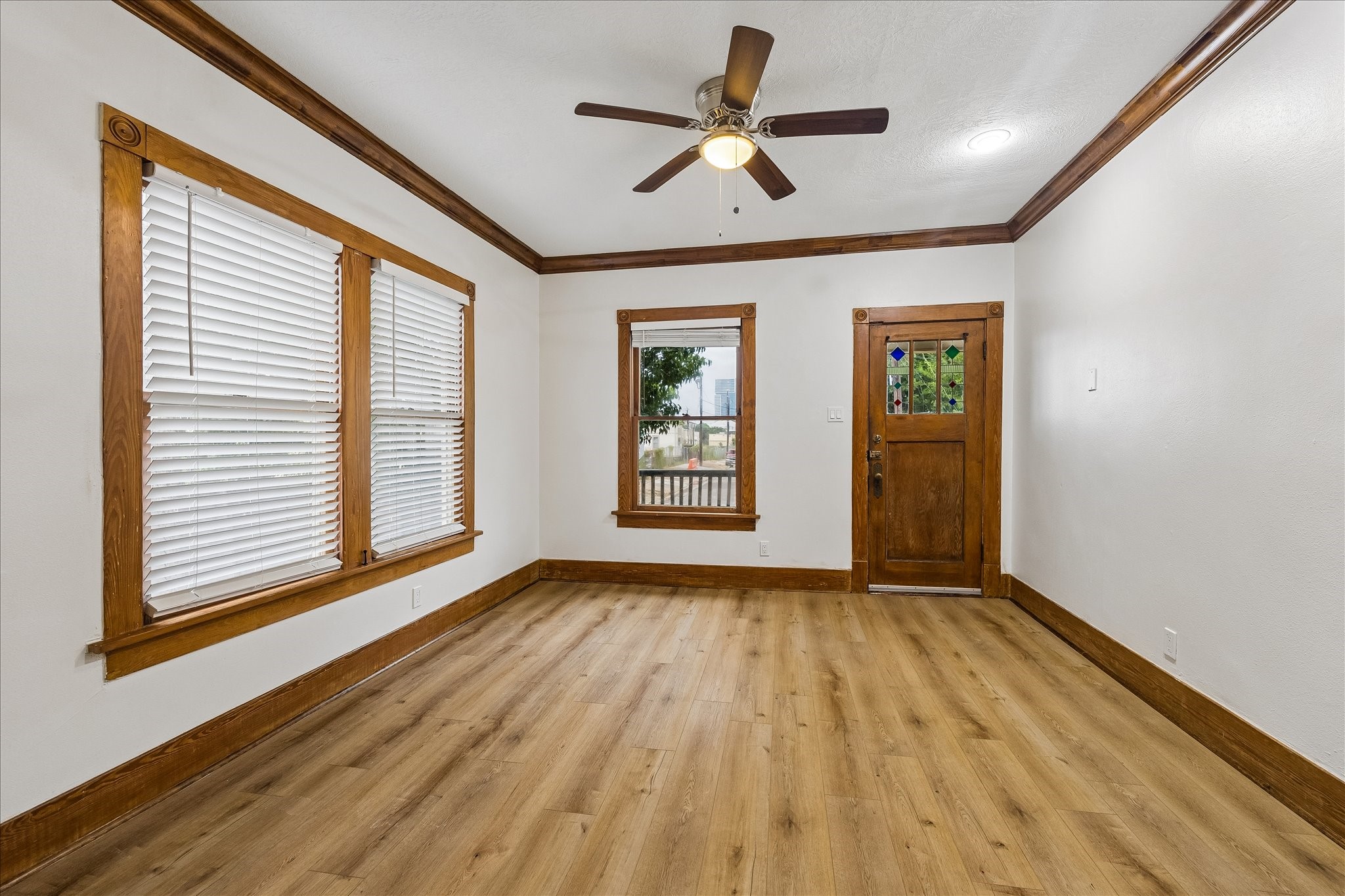 2717 Mcduffie Street Property Photo 7