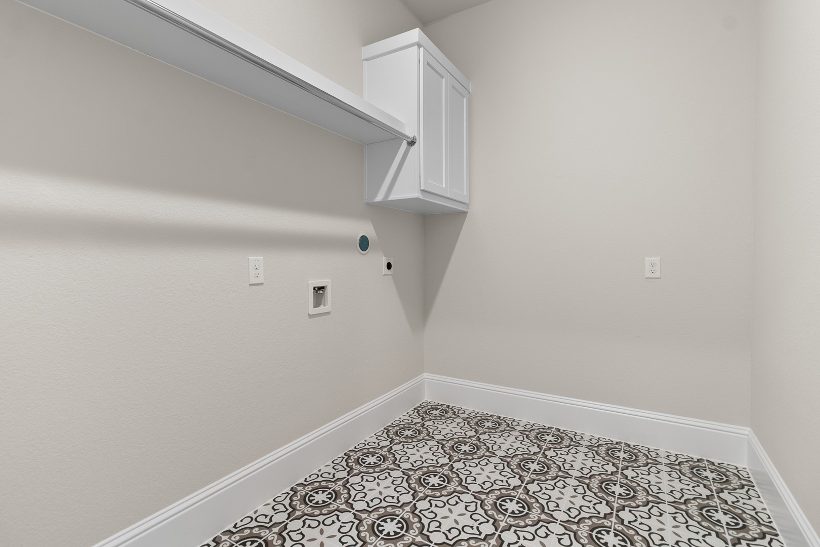 408 Sunset View Court Property Photo 27