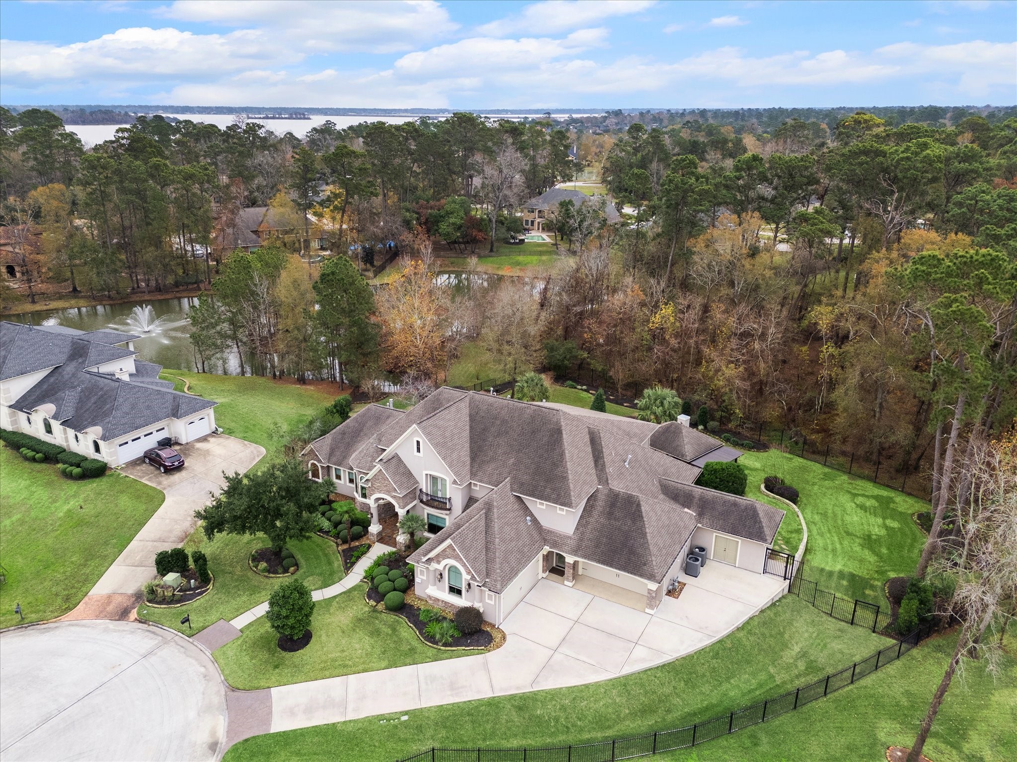 7410 Kings River Court Property Photo 6