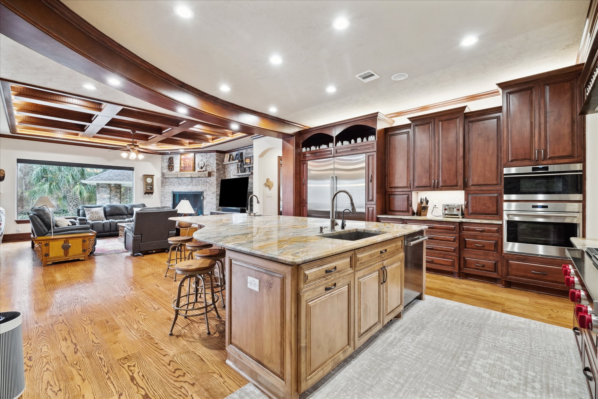 7410 Kings River Court Property Photo 13