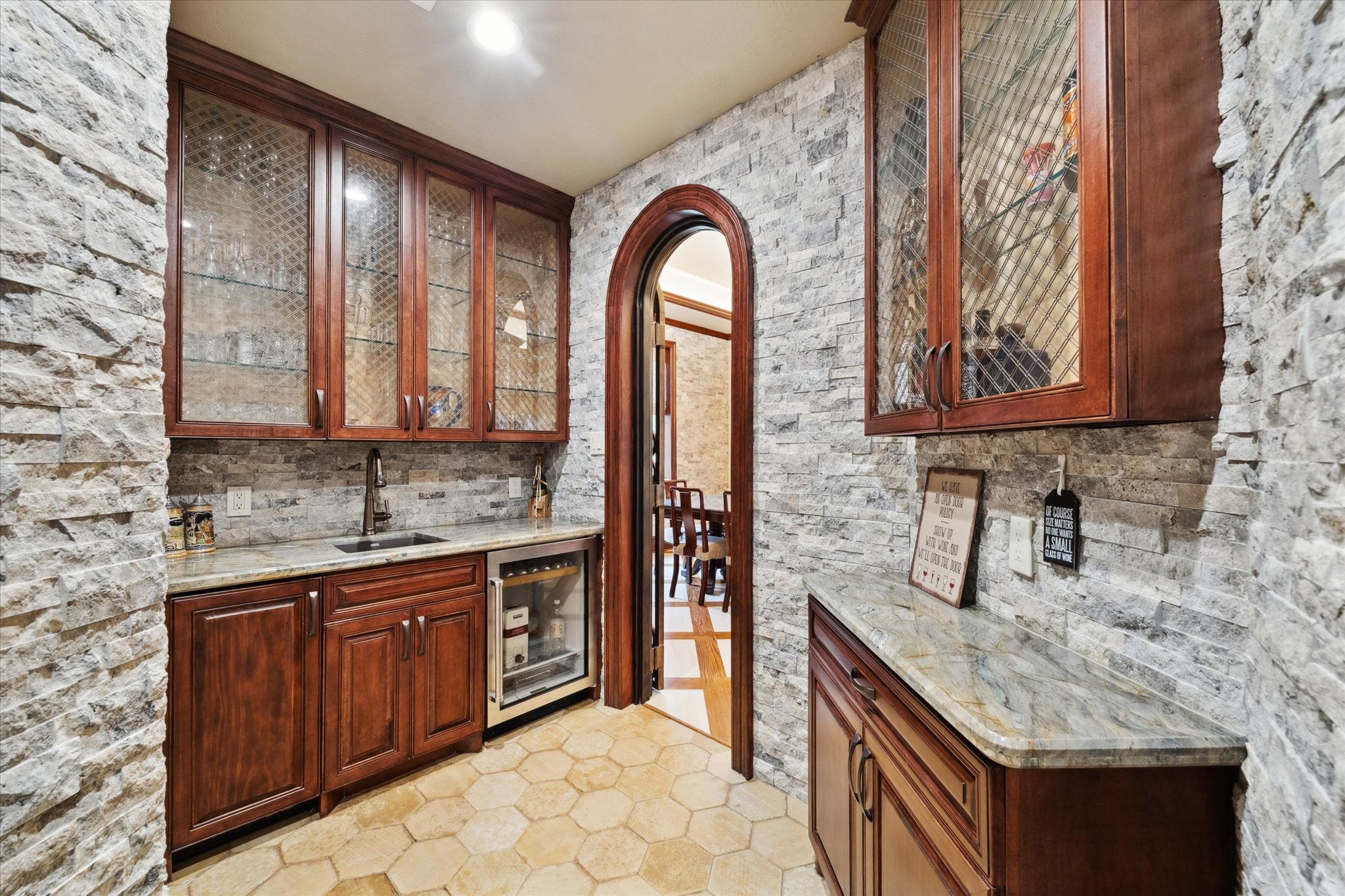 7410 Kings River Court Property Photo 19