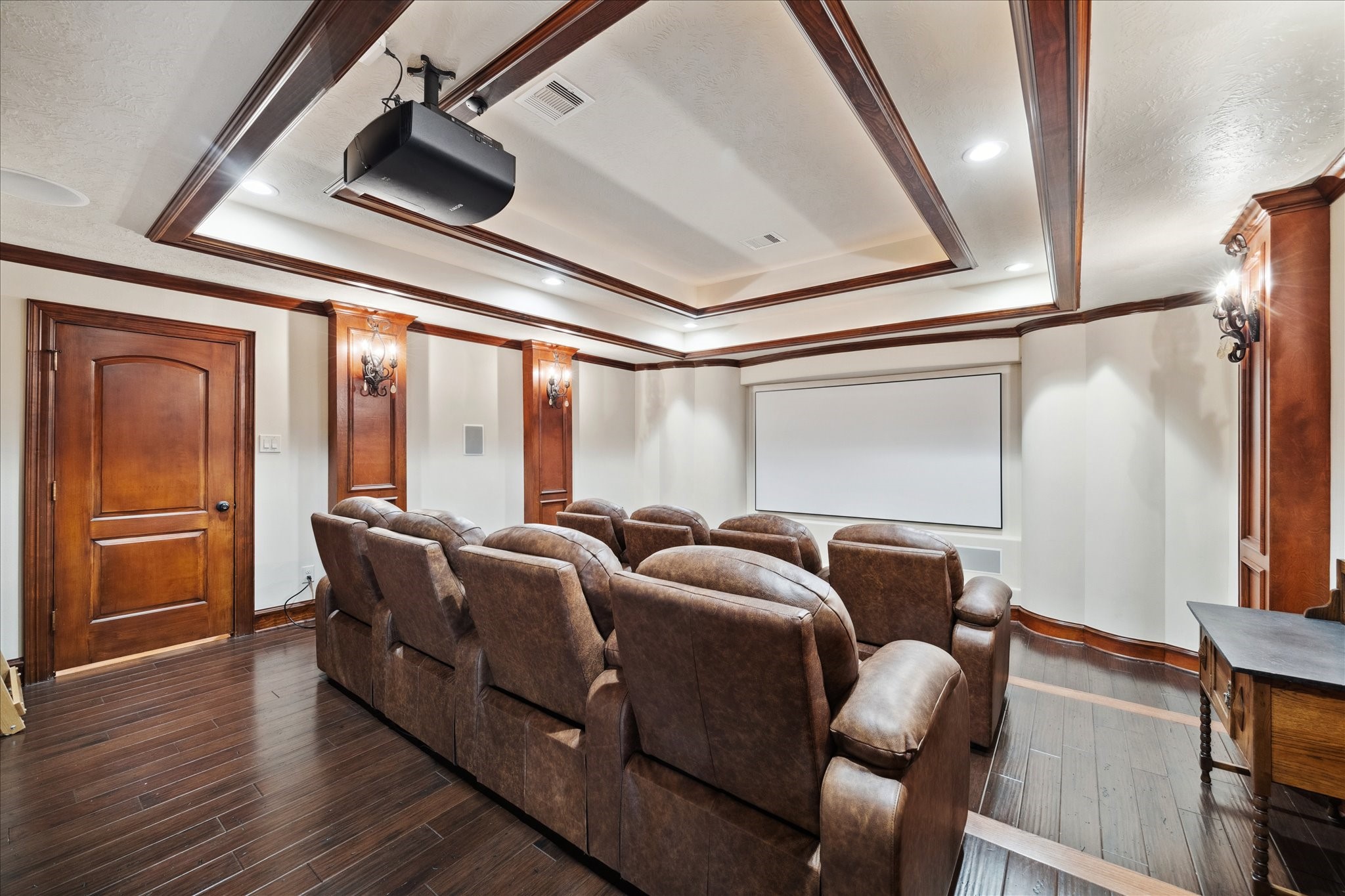 7410 Kings River Court Property Photo 29