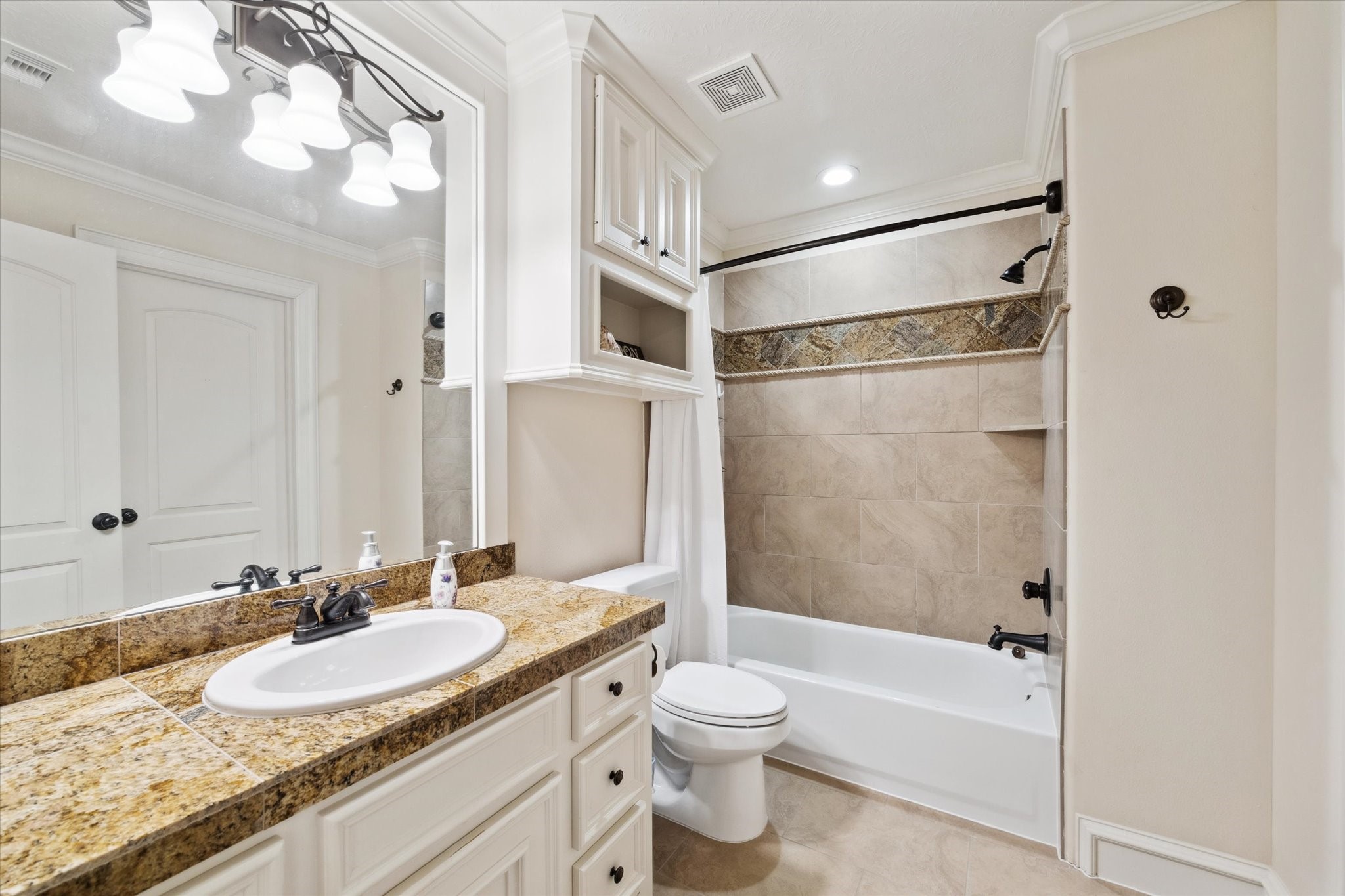 7410 Kings River Court Property Photo 33