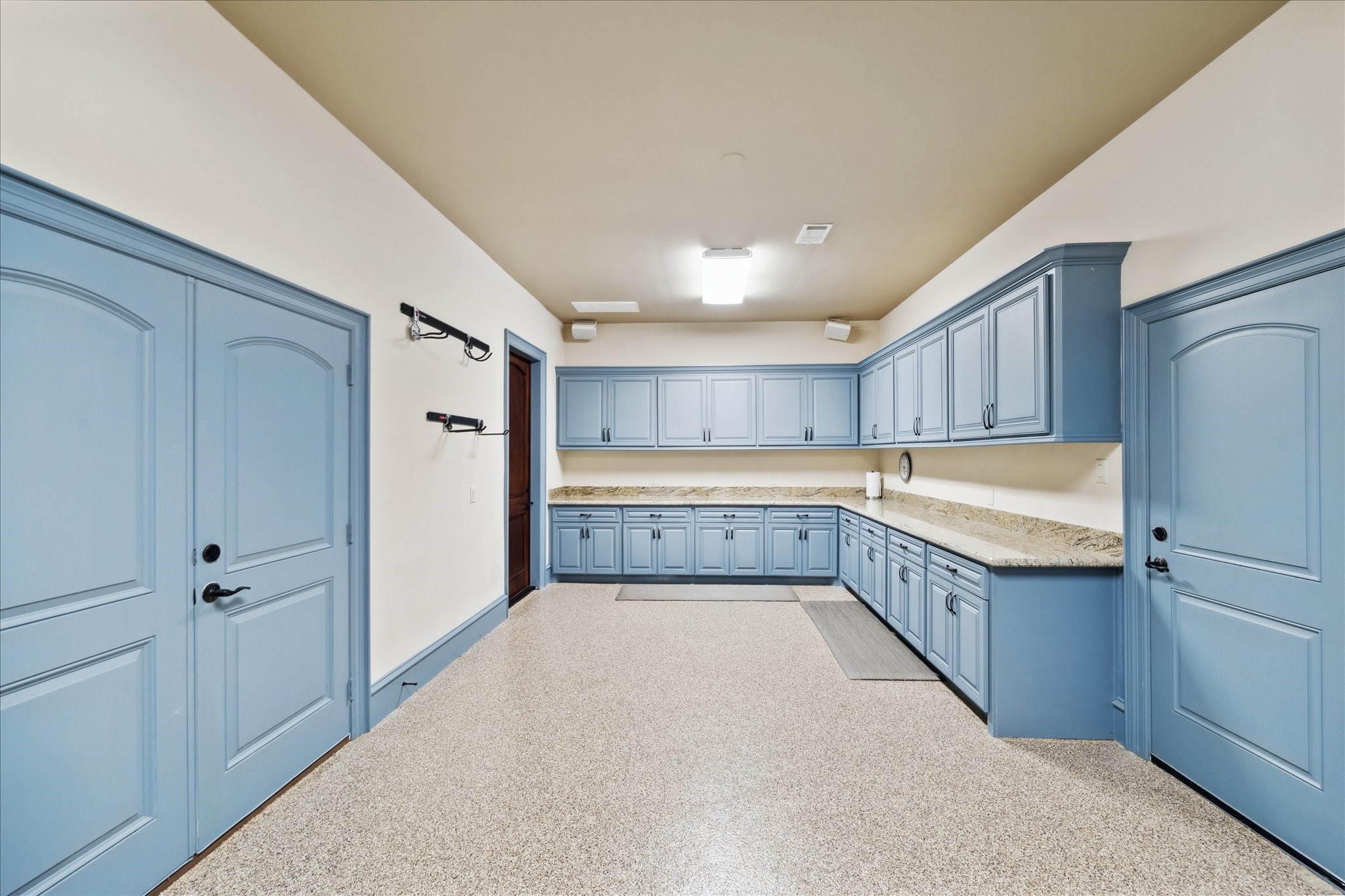 7410 Kings River Court Property Photo 38