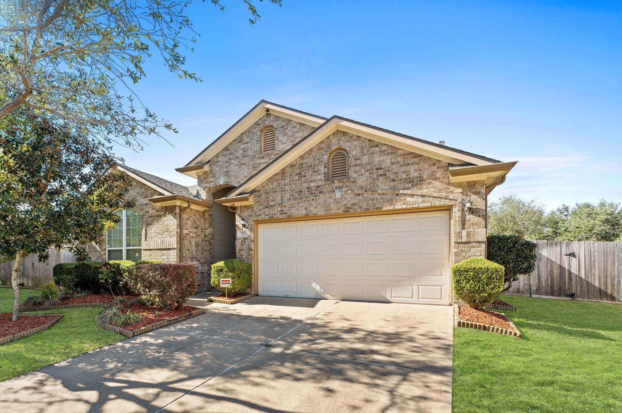 7303 Enchanted Rock Lane Property Photo 1