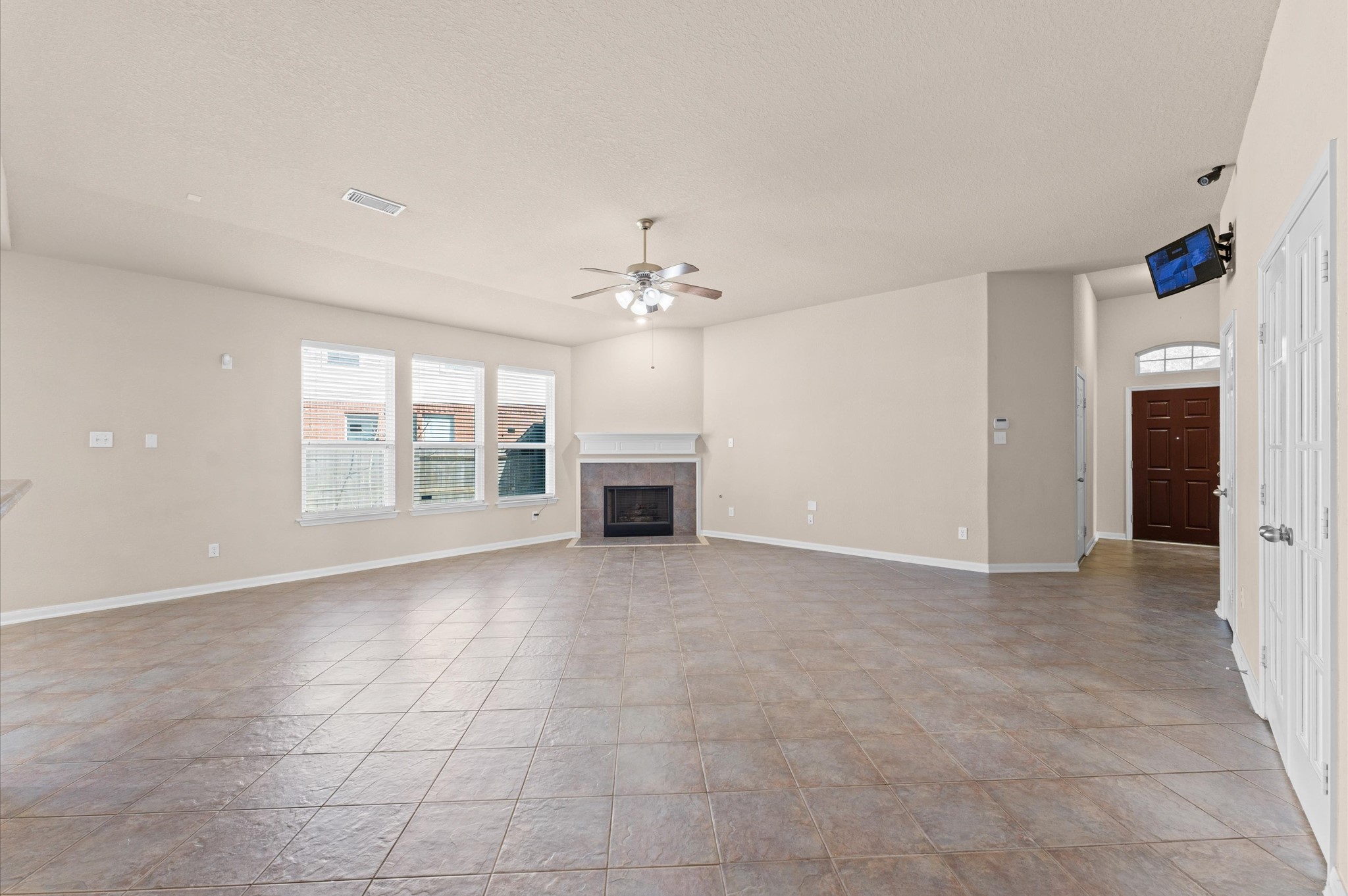 7303 Enchanted Rock Lane Property Photo 11