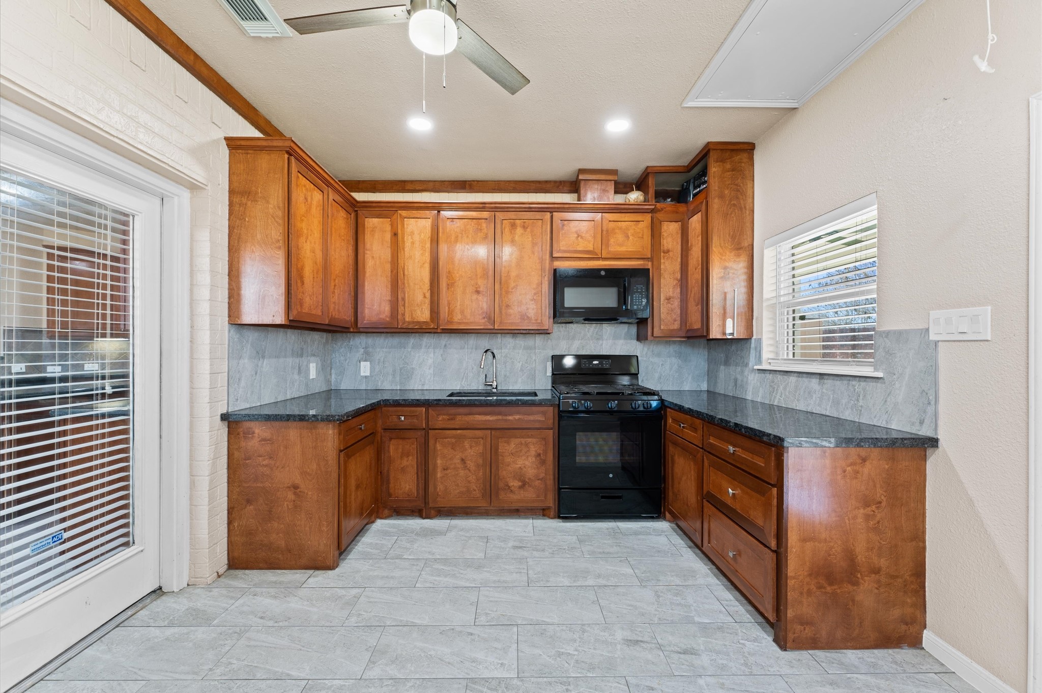 7303 Enchanted Rock Lane Property Photo 20