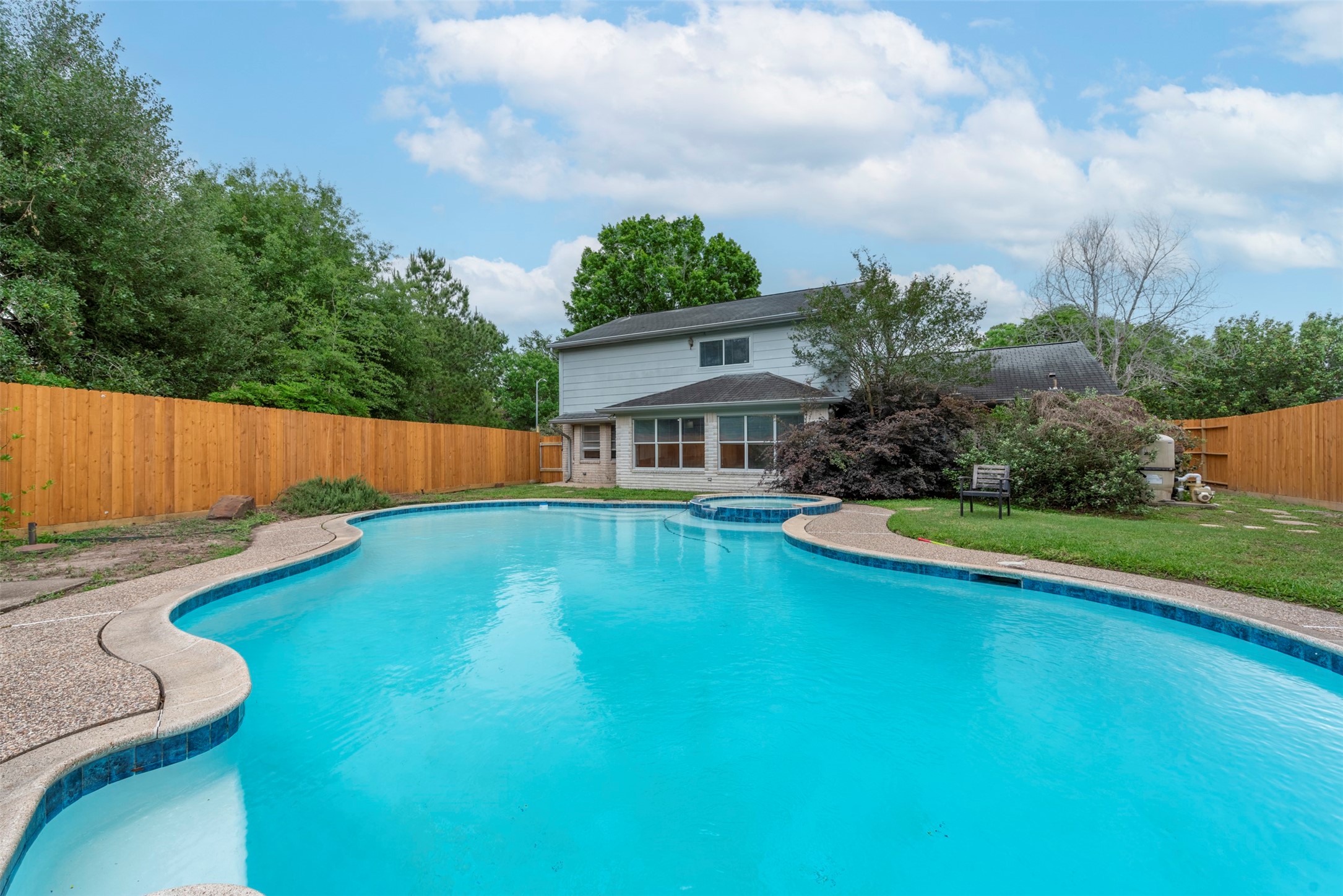 5638 Long Creek Lane Property Photo 1