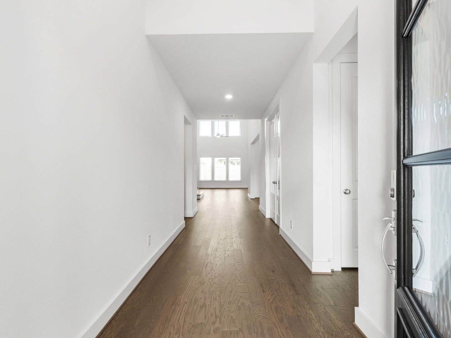 7401 Hawk Crest Drive Property Photo 4