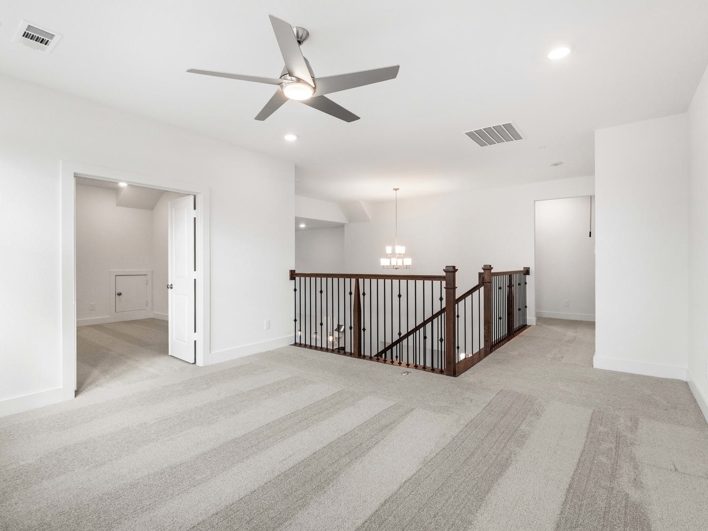 7401 Hawk Crest Drive Property Photo 34