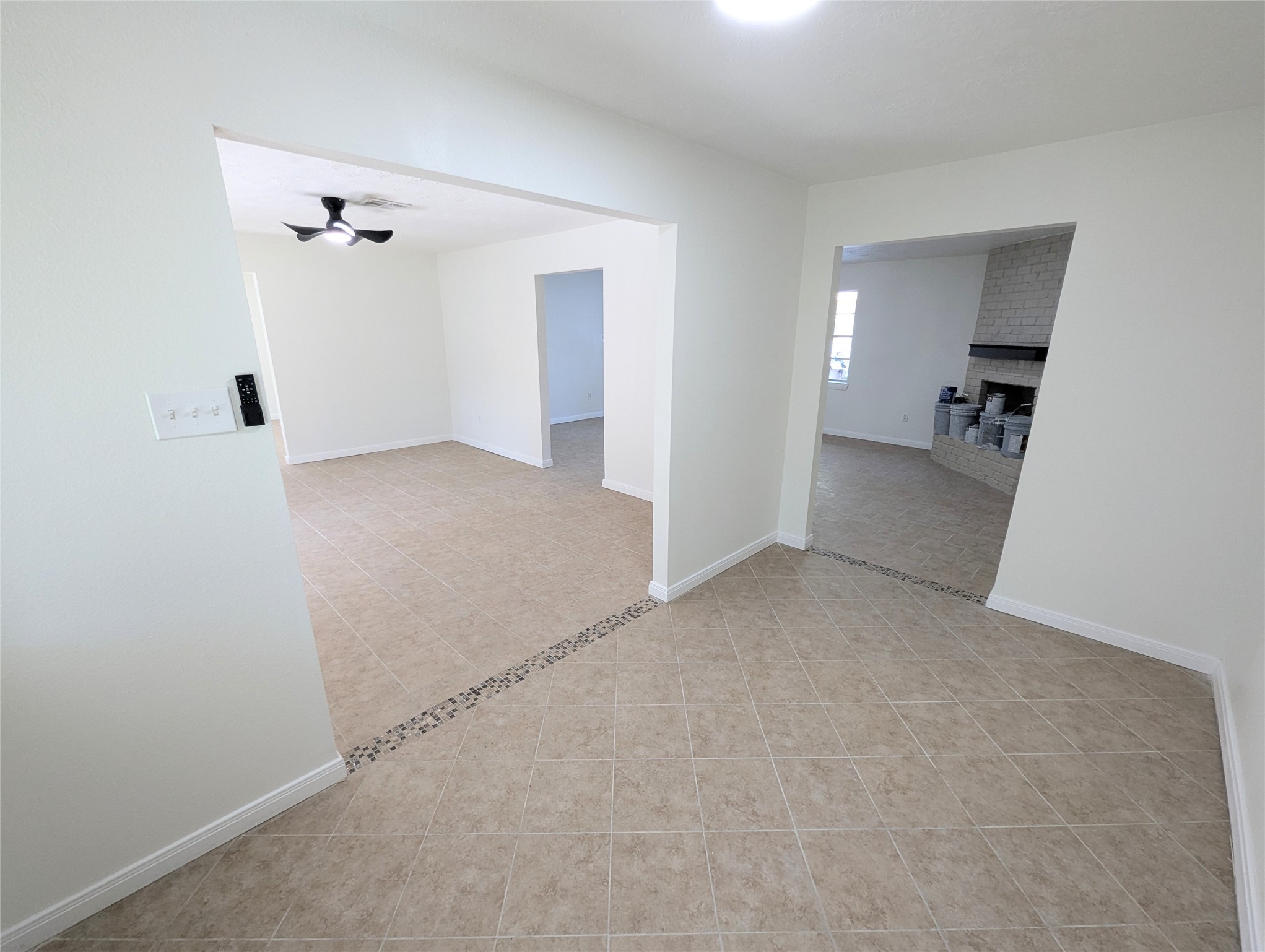 809 Glen Hollow Drive Property Photo 7